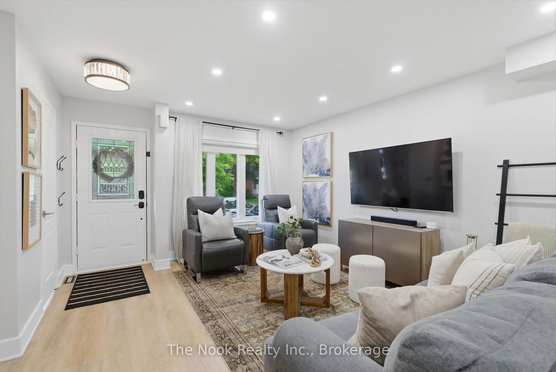 Photo 3 of 1624 Arcadia Square, Pickering, Amberlea — HOMEH