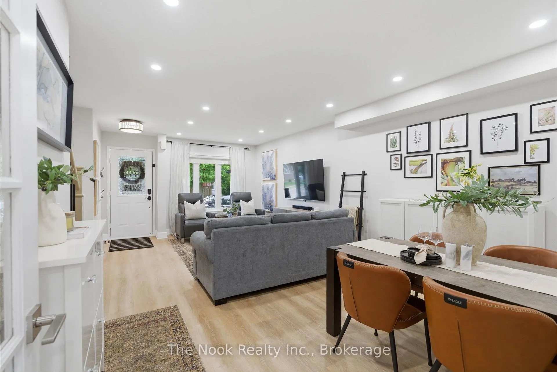 Photo 8 of 1624 Arcadia Square, Pickering, Amberlea — HOMEH