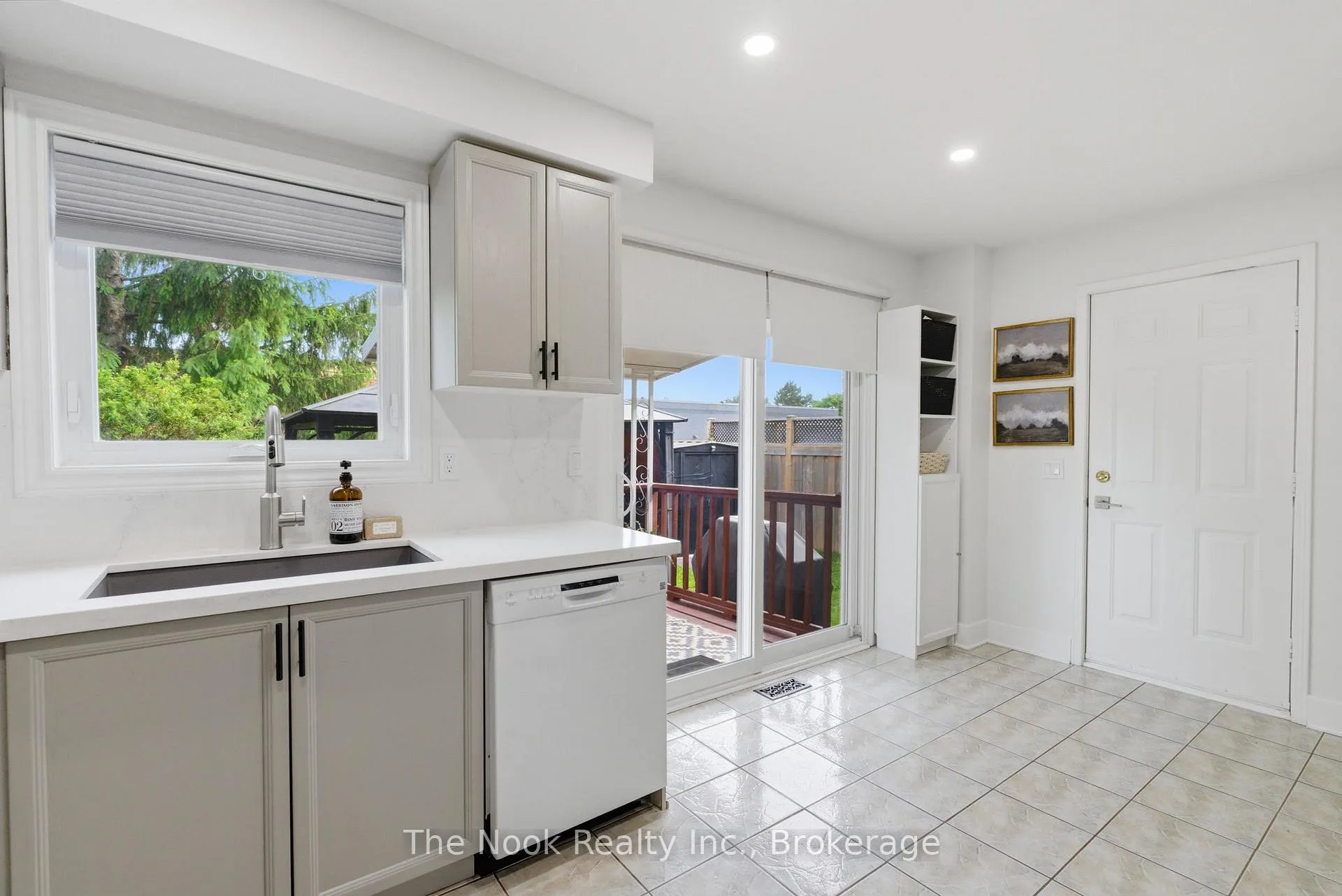 Photo 14 of 1624 Arcadia Square, Pickering, Amberlea — HOMEH