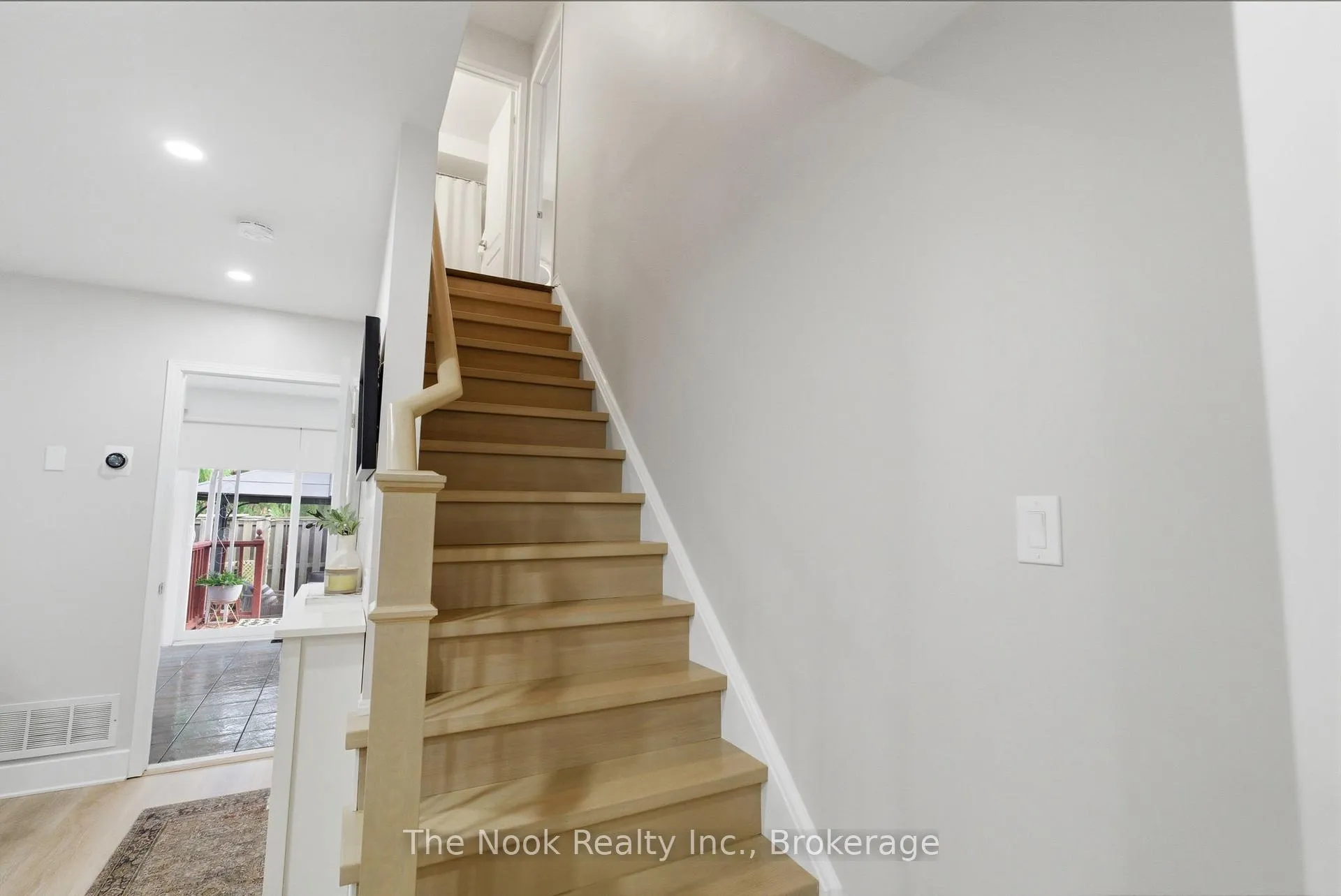 Photo 19 of 1624 Arcadia Square, Pickering, Amberlea — HOMEH