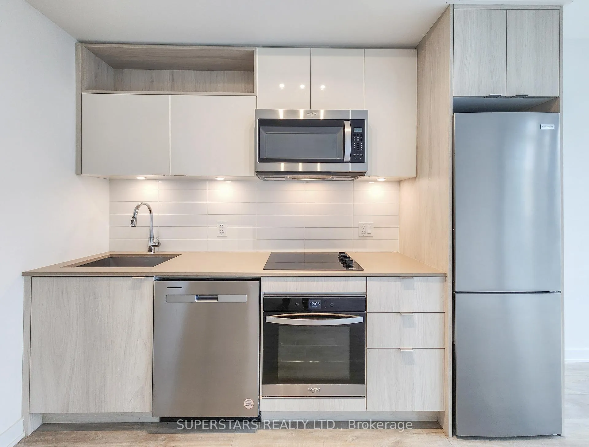 Photo 3 of Unit 1013, 60 Princess Street, Toronto, Waterfront Communities — HOMEH