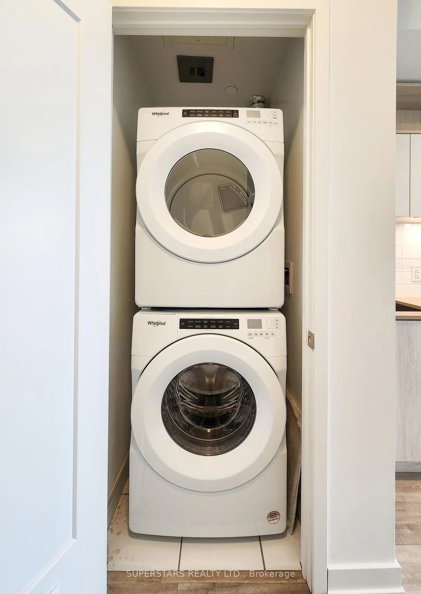 Photo 9 of Unit 1013, 60 Princess Street, Toronto, Waterfront Communities — HOMEH