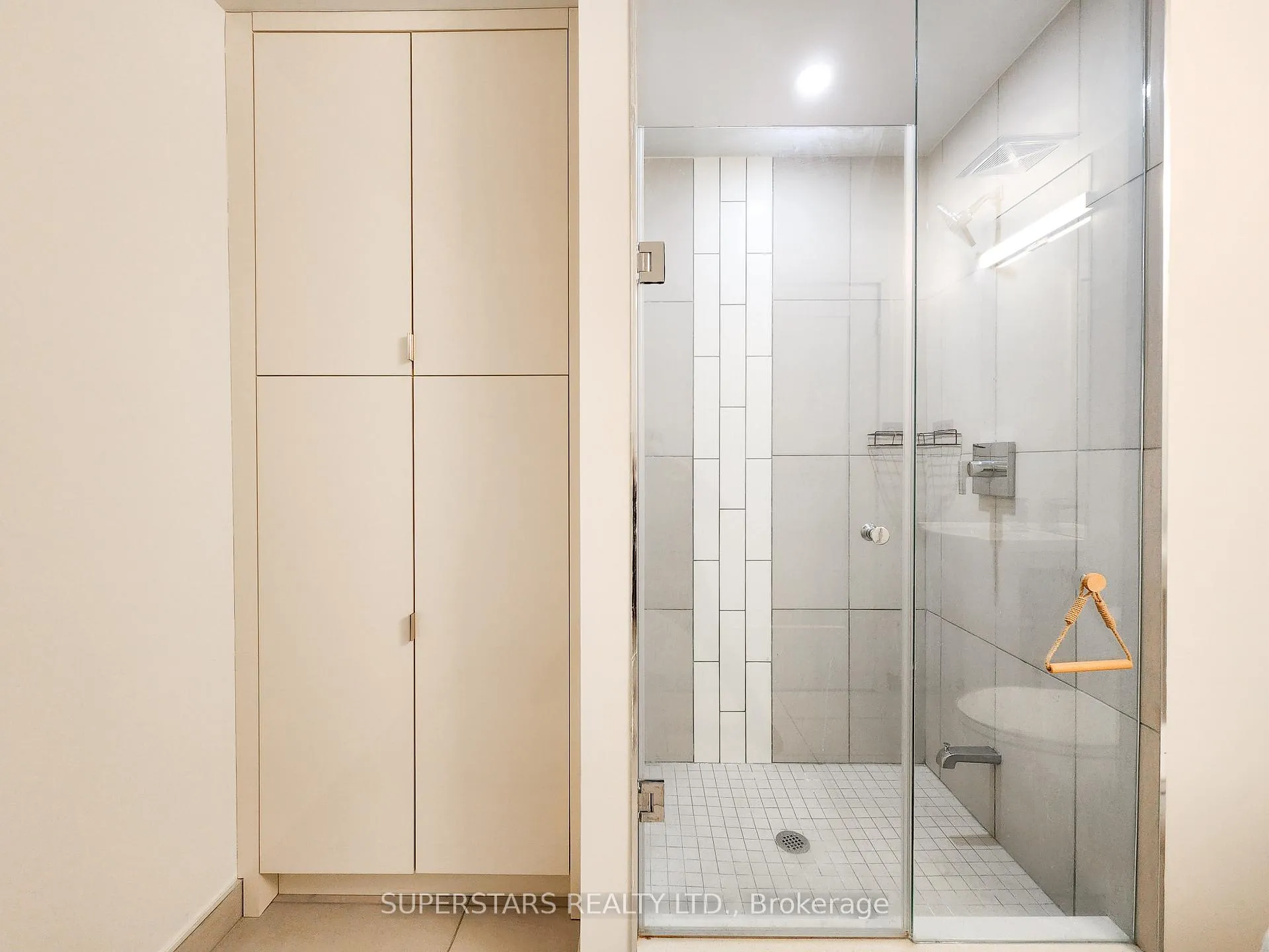 Photo 11 of Unit 1013, 60 Princess Street, Toronto, Waterfront Communities — HOMEH