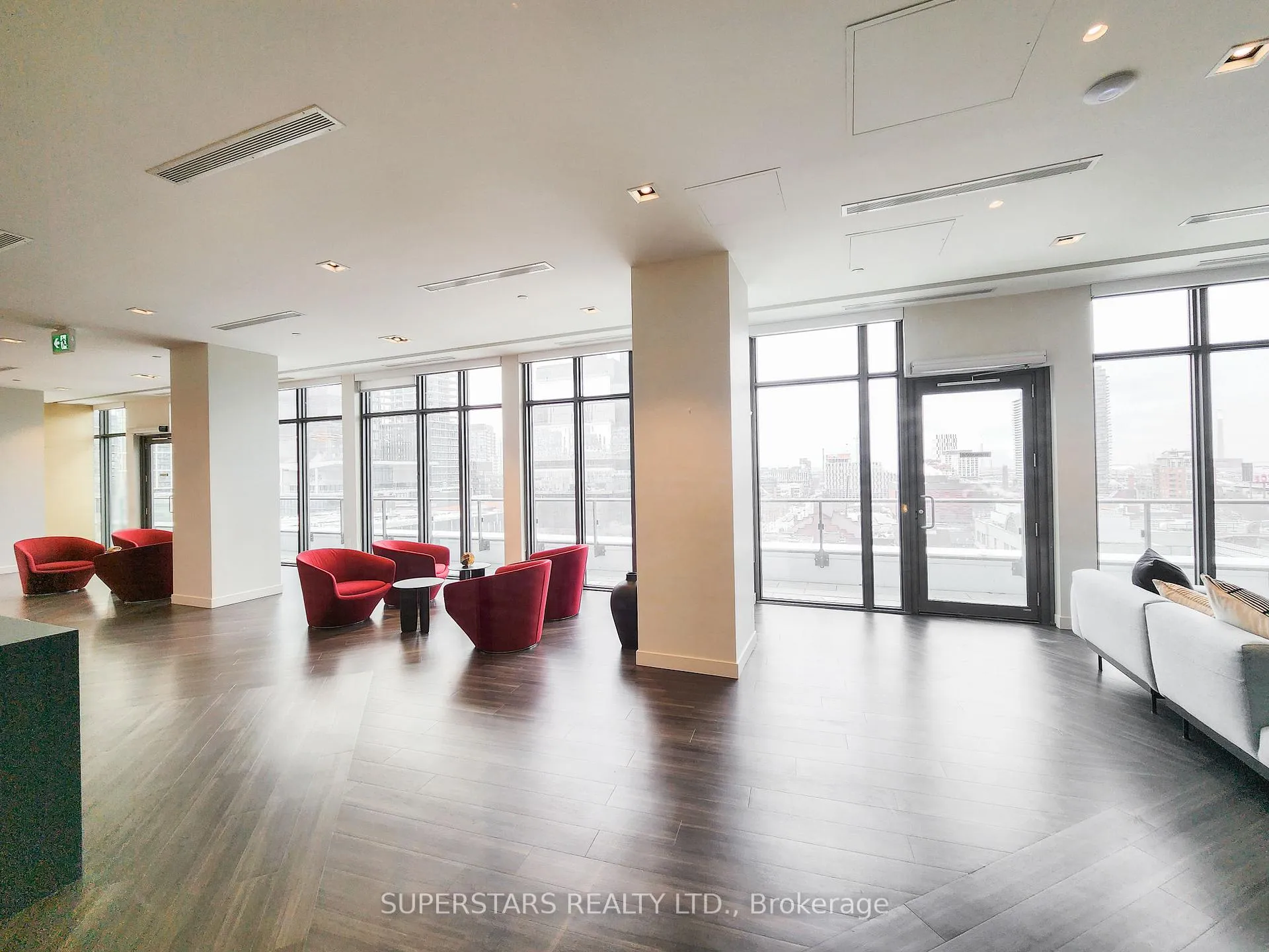 Photo 18 of Unit 1013, 60 Princess Street, Toronto, Waterfront Communities — HOMEH