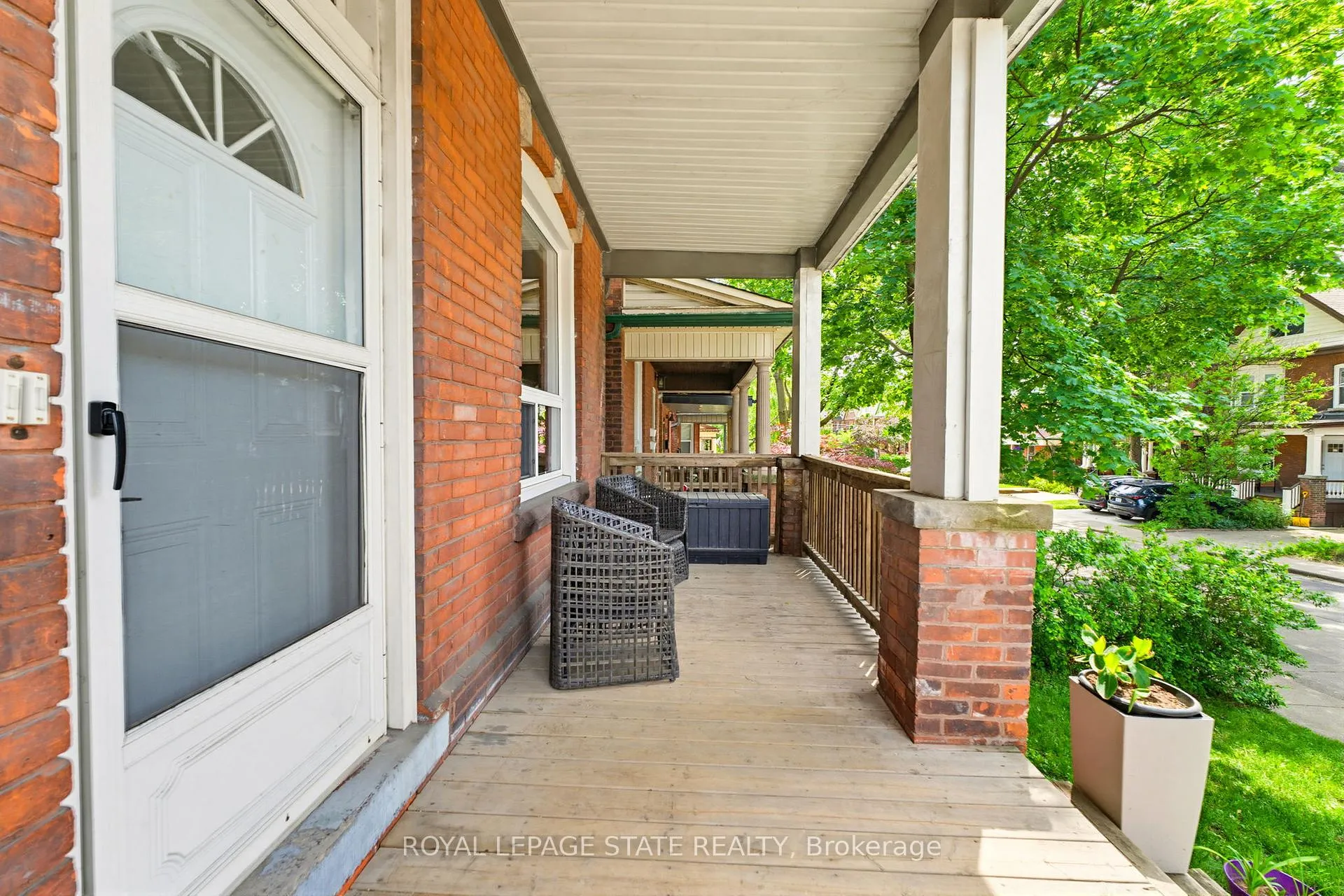 Photo 3 of Unit 1, 25 Strathcona Avenue S, Hamilton, Strathcona — HOMEH