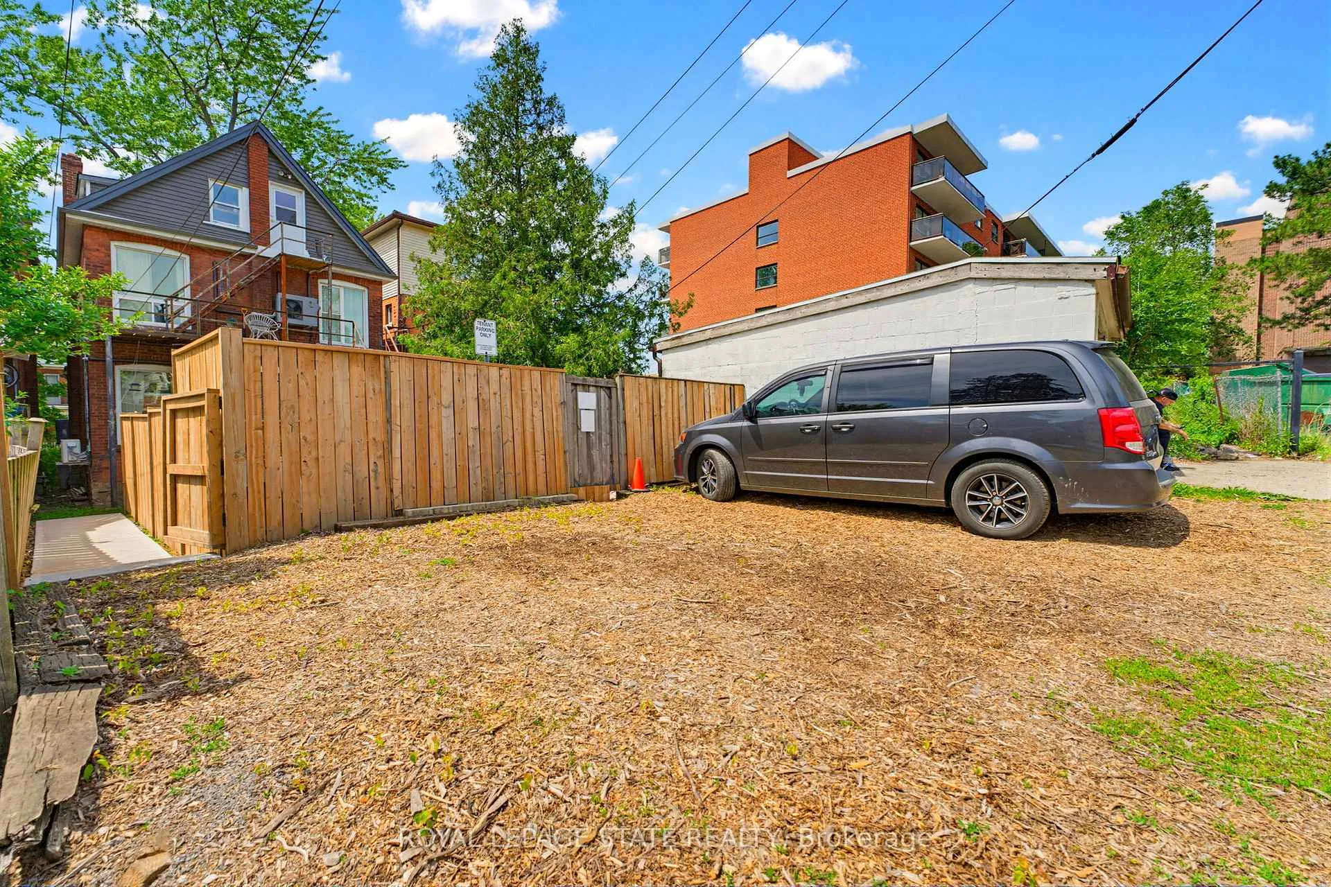 Photo 19 of Unit 1, 25 Strathcona Avenue S, Hamilton, Strathcona — HOMEH