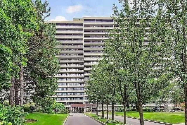 Photo 2 of Unit 1010, 8111 Yonge Street, Markham, Royal Orchard — HOMEH