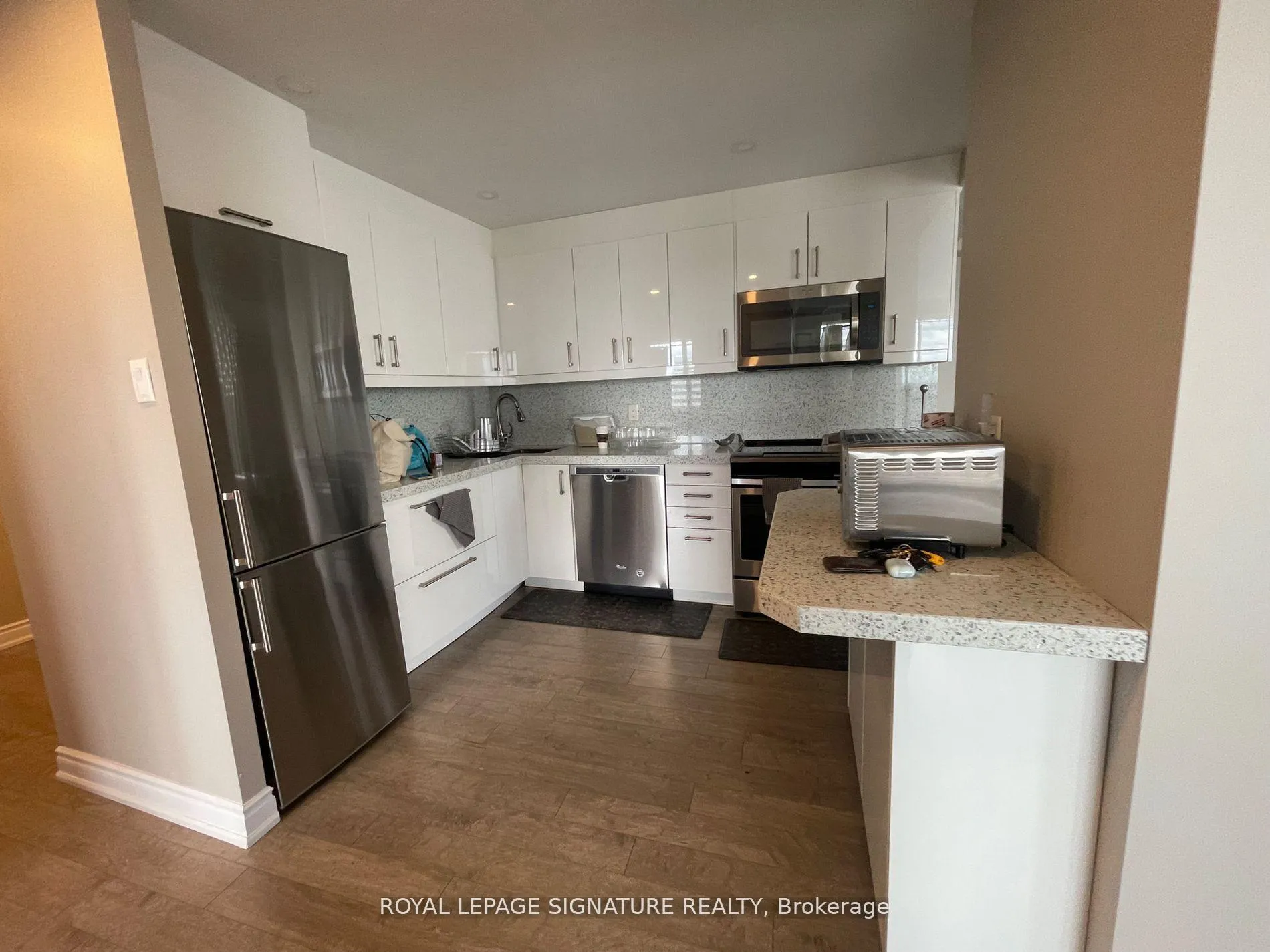 Photo 9 of Unit 1010, 8111 Yonge Street, Markham, Royal Orchard — HOMEH