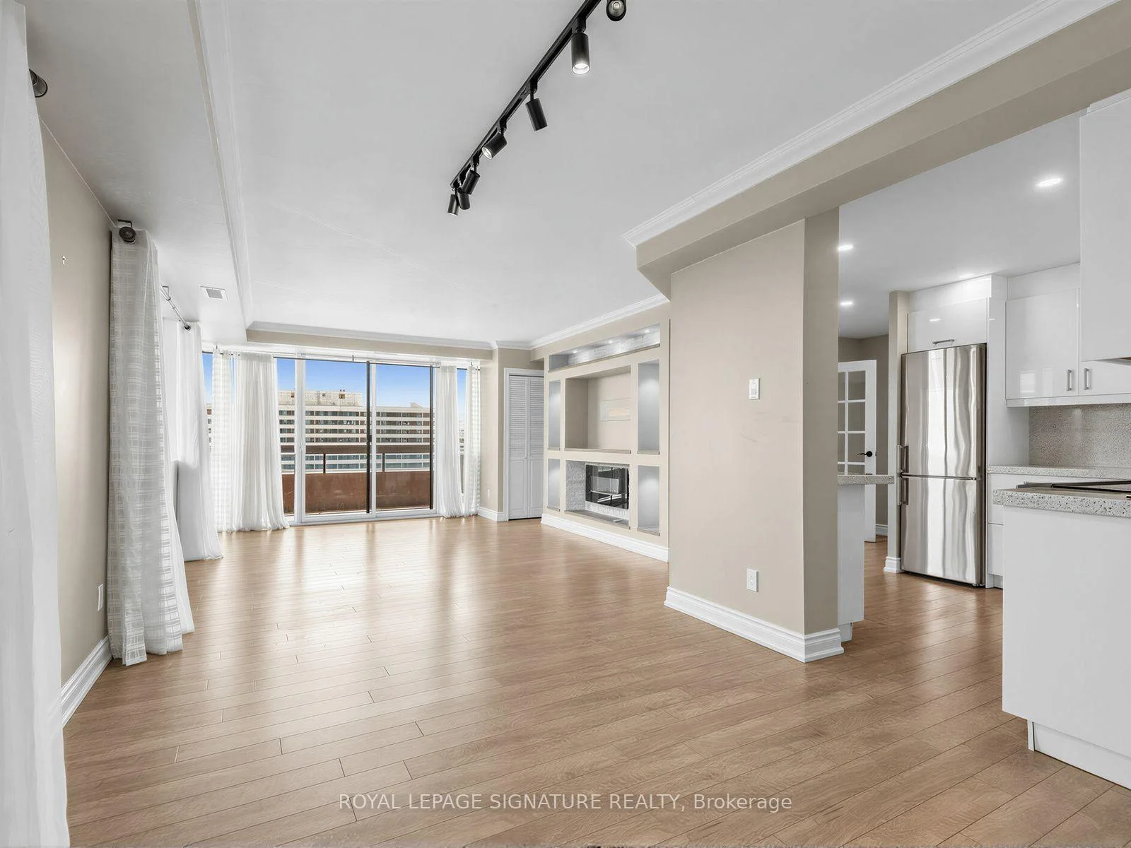 Photo 22 of Unit 1010, 8111 Yonge Street, Markham, Royal Orchard — HOMEH