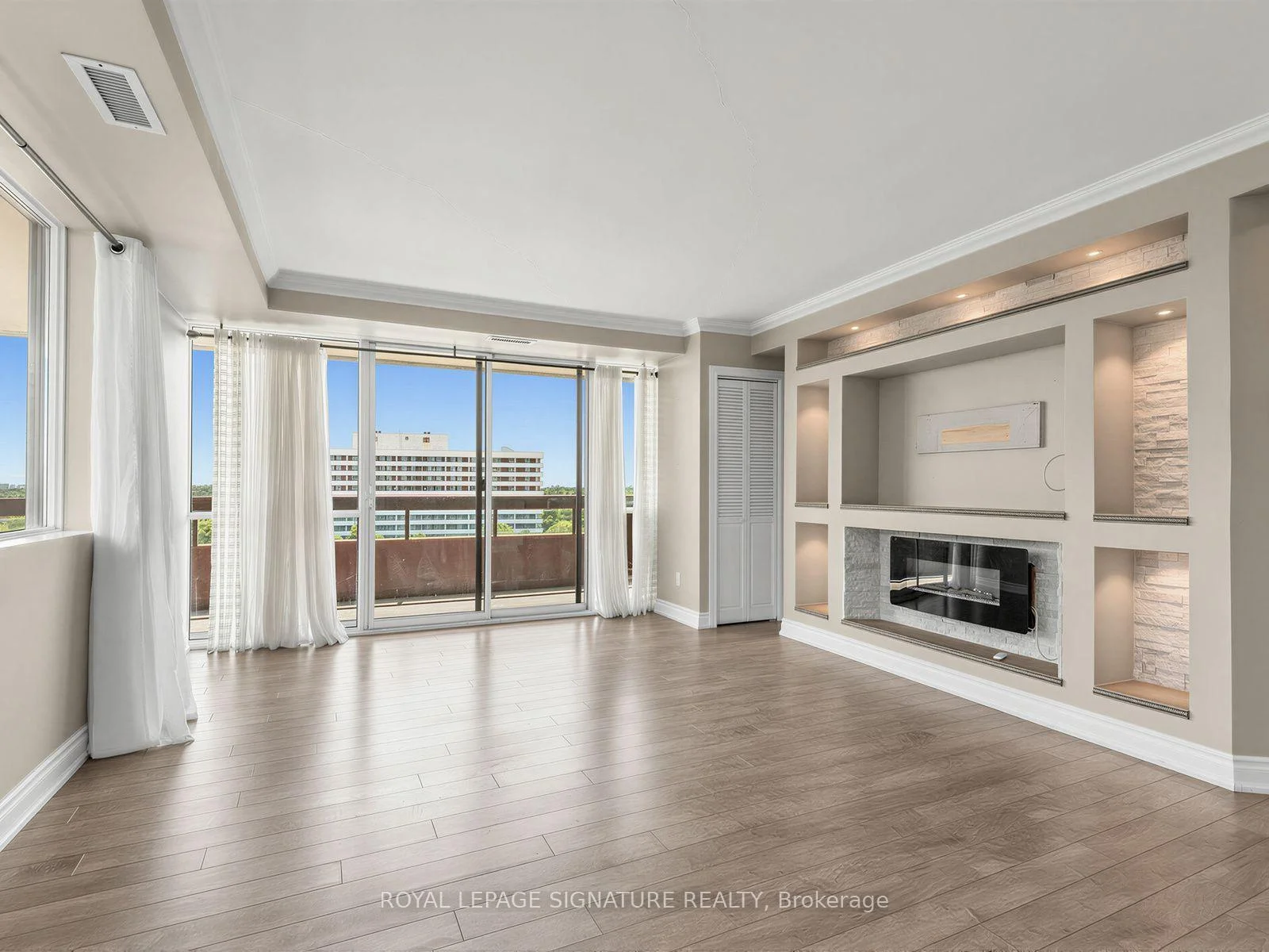 Photo 23 of Unit 1010, 8111 Yonge Street, Markham, Royal Orchard — HOMEH