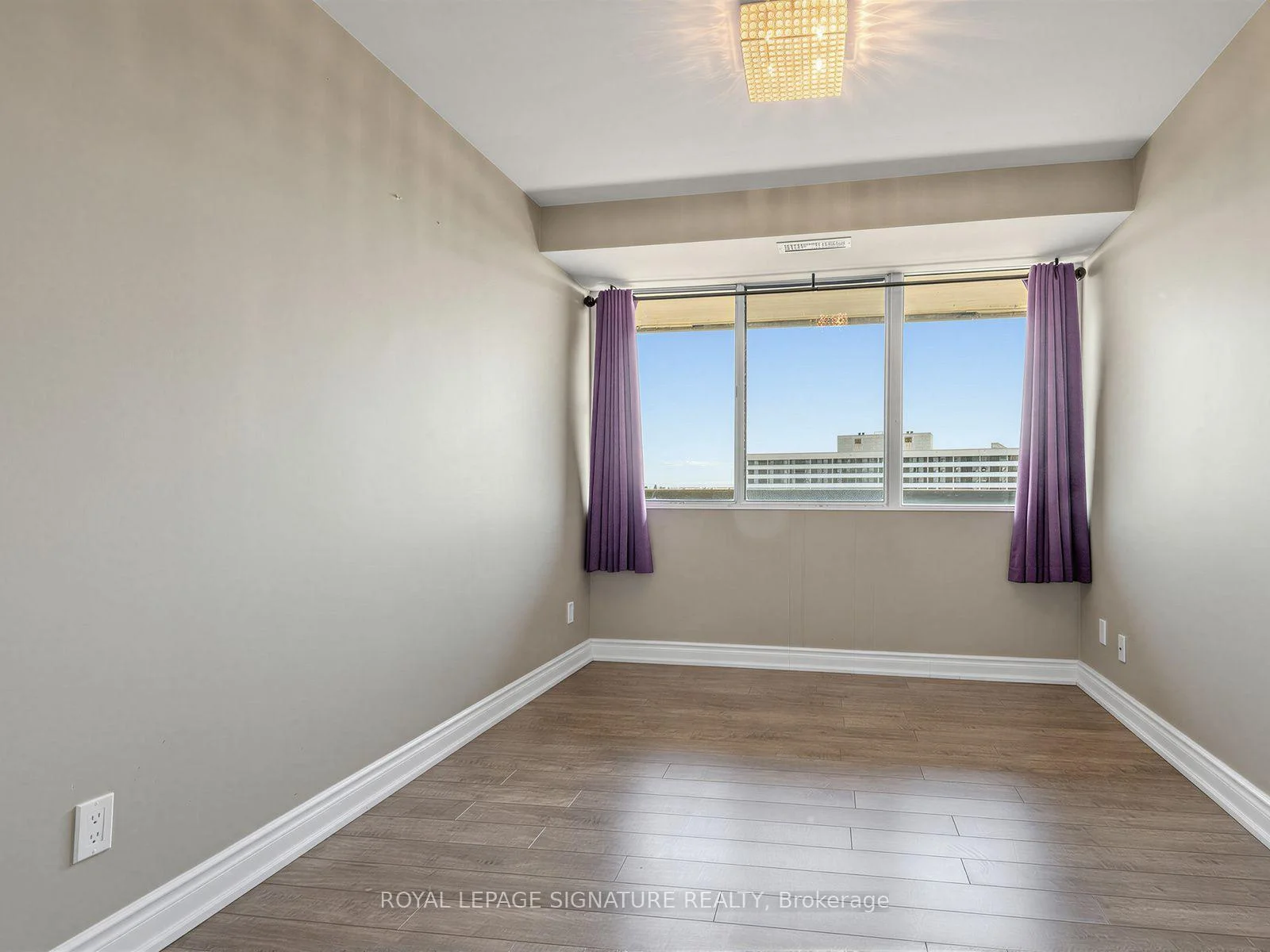 Photo 28 of Unit 1010, 8111 Yonge Street, Markham, Royal Orchard — HOMEH