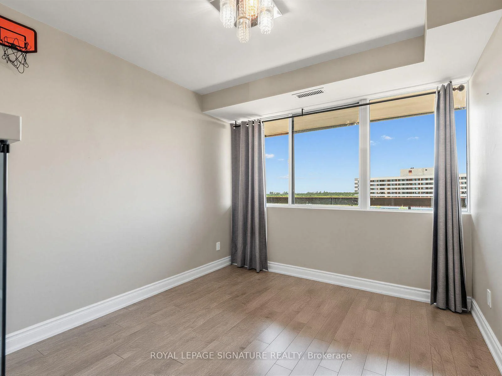 Photo 30 of Unit 1010, 8111 Yonge Street, Markham, Royal Orchard — HOMEH