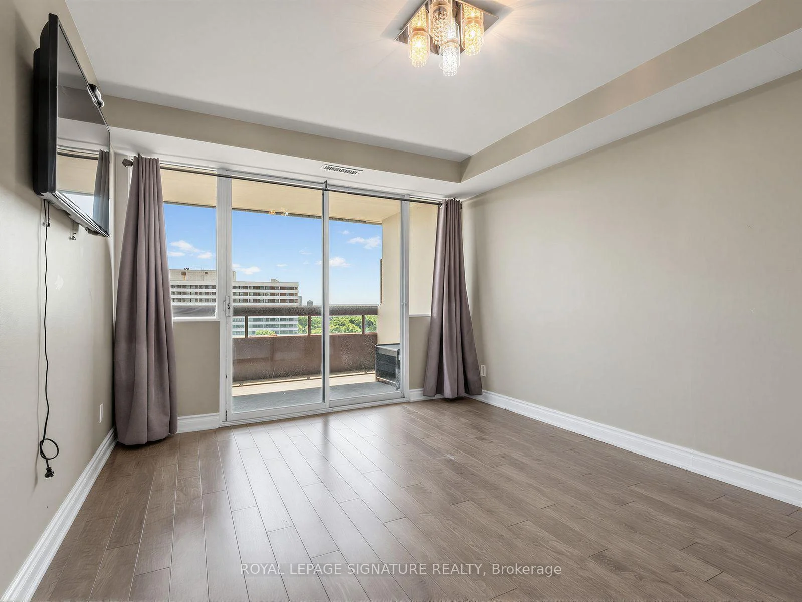 Photo 32 of Unit 1010, 8111 Yonge Street, Markham, Royal Orchard — HOMEH