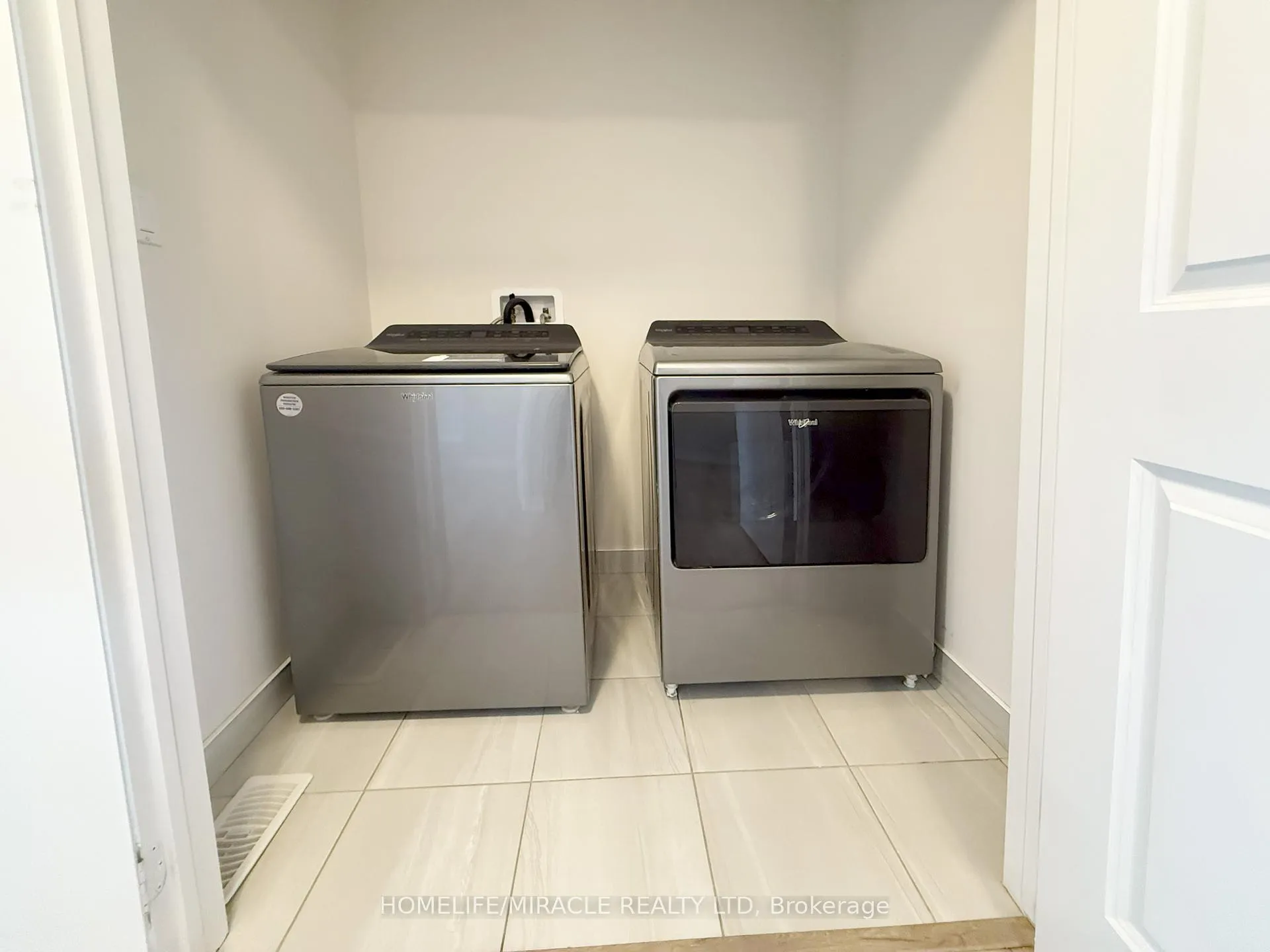 Photo 25 of 40 Middleton Street, Zorra, Thamesford — HOMEH