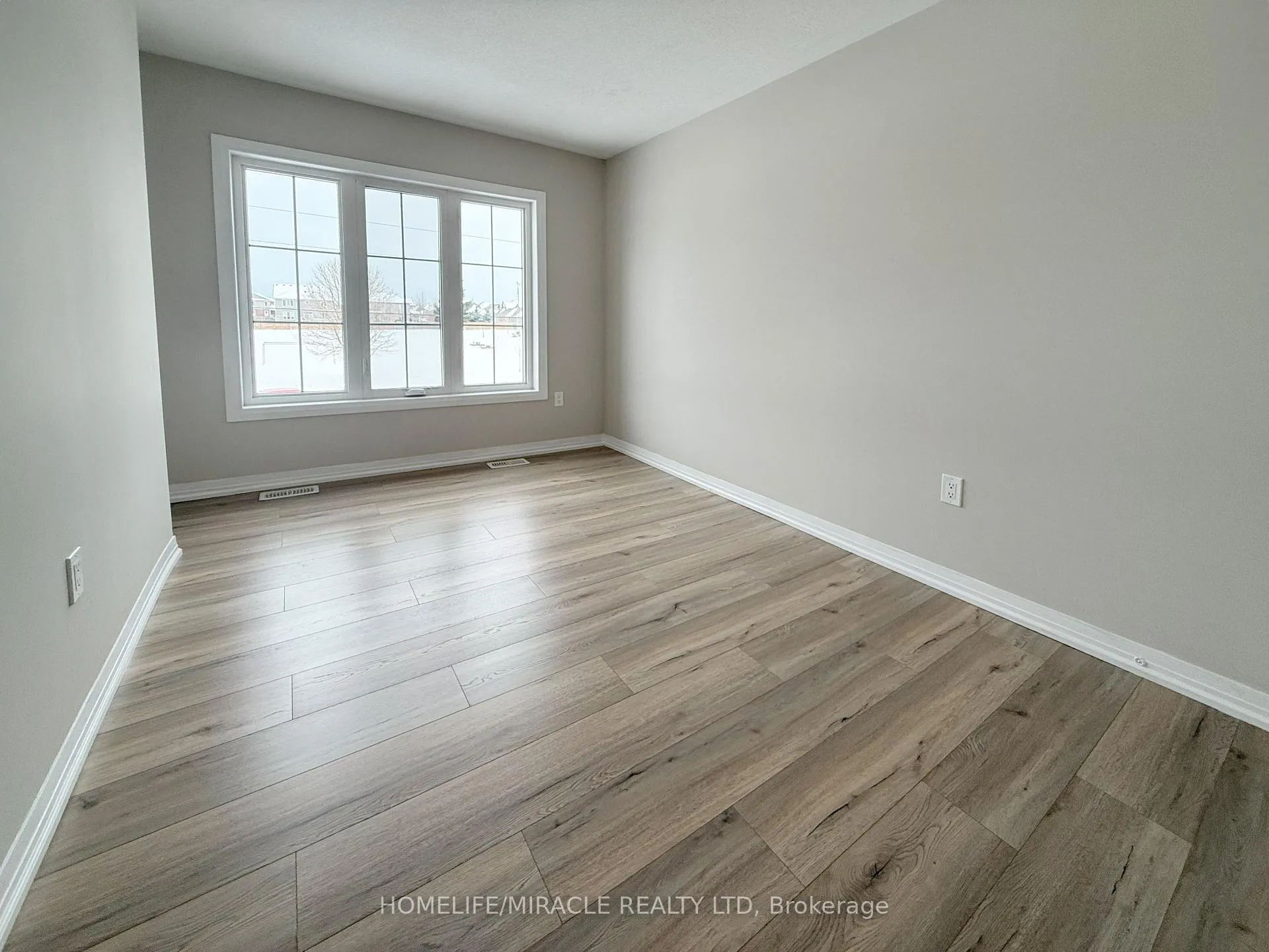 Photo 27 of 40 Middleton Street, Zorra, Thamesford — HOMEH