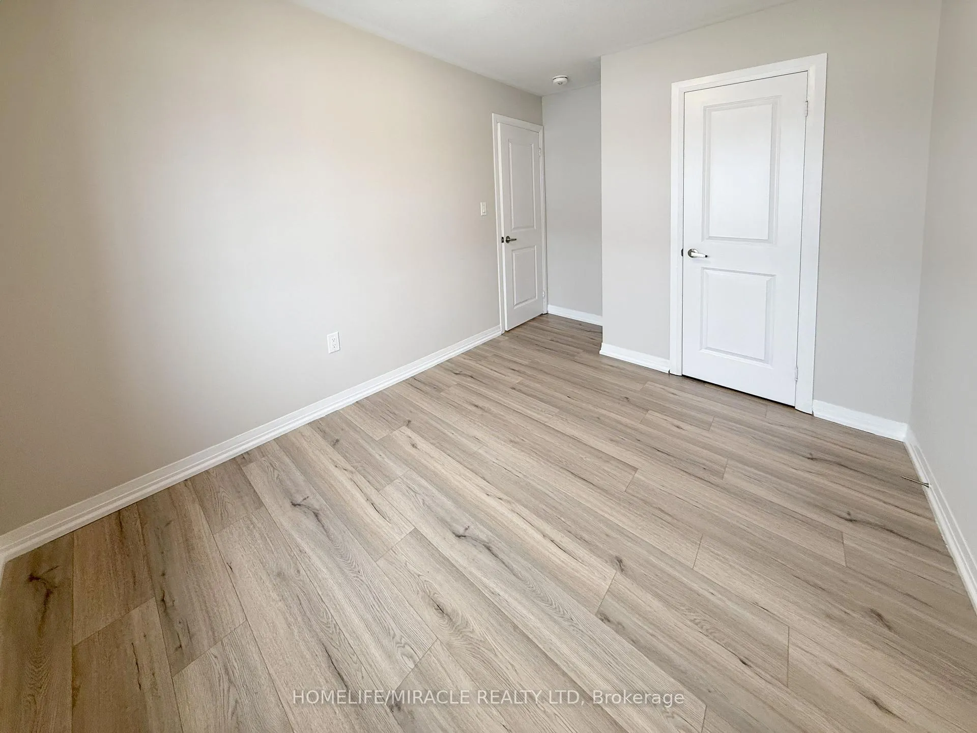 Photo 29 of 40 Middleton Street, Zorra, Thamesford — HOMEH