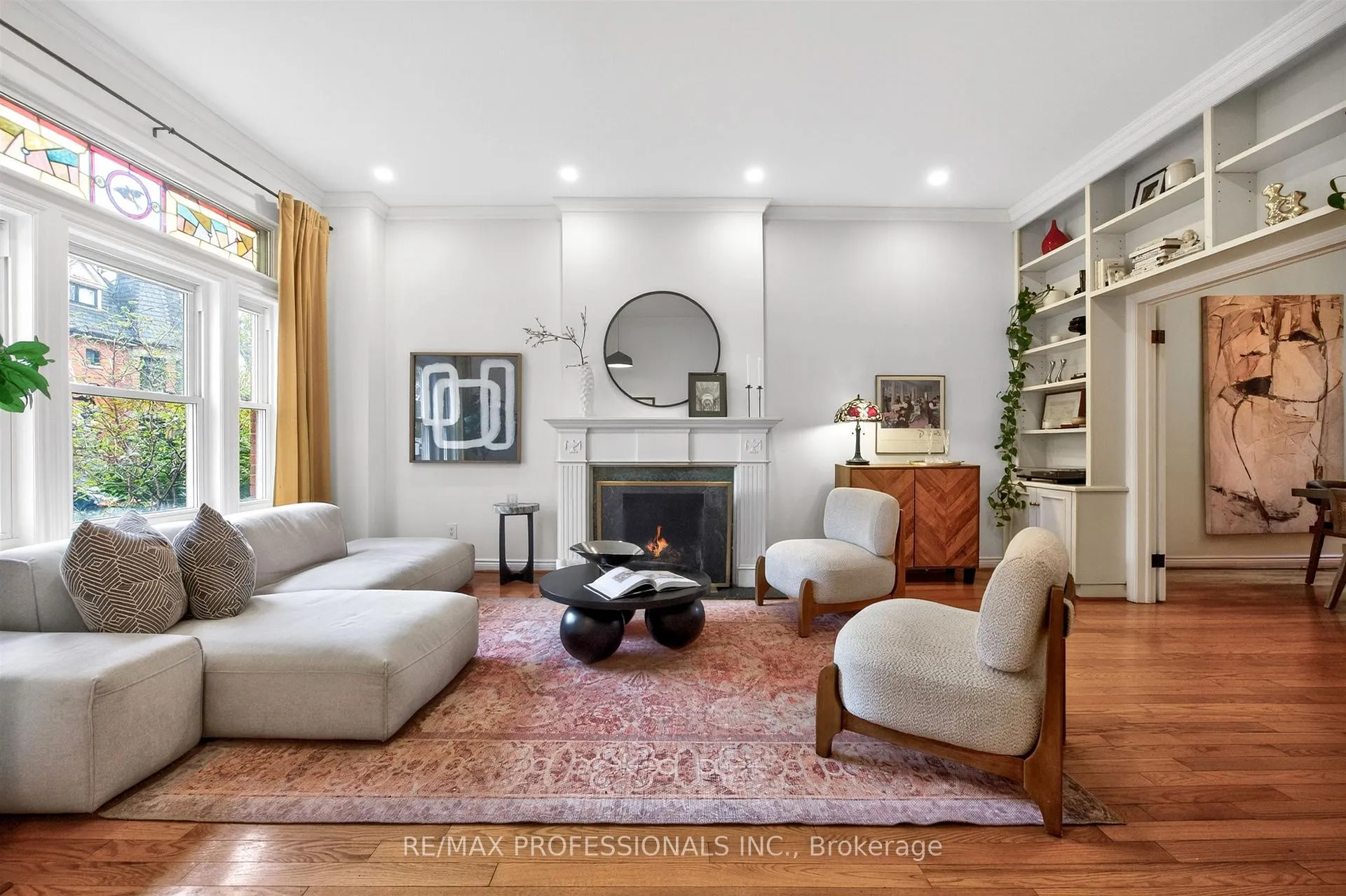 Photo 5 of 12 1/2 Melbourne Avenue, Toronto, South Parkdale — HOMEH