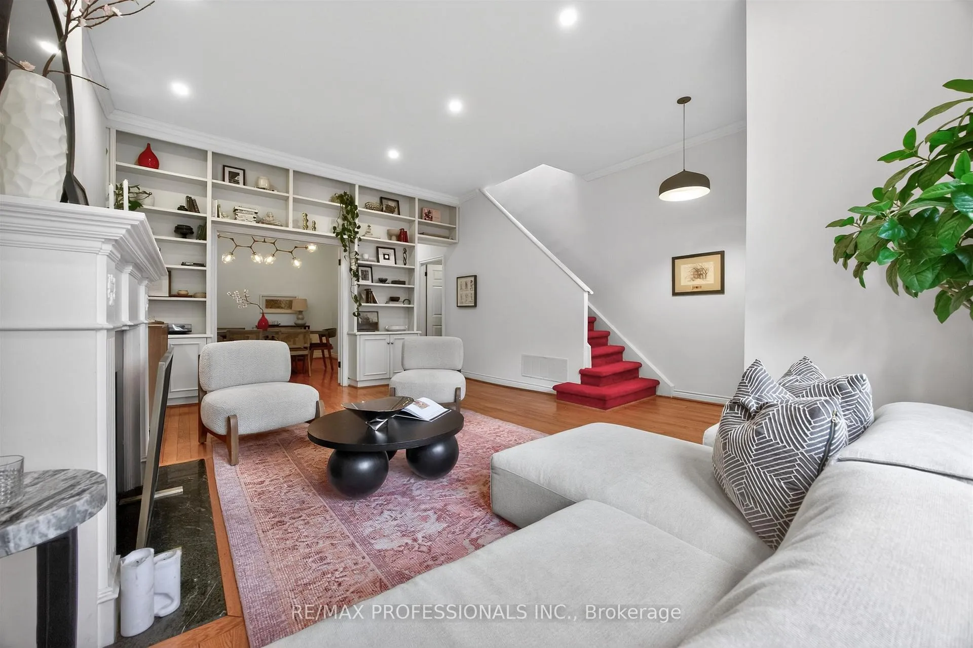 Photo 7 of 12 1/2 Melbourne Avenue, Toronto, South Parkdale — HOMEH