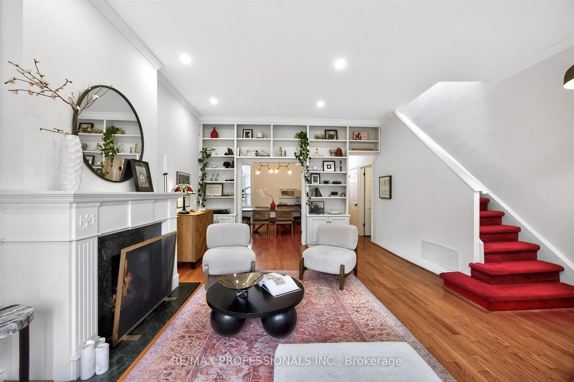 Photo 8 of 12 1/2 Melbourne Avenue, Toronto, South Parkdale — HOMEH