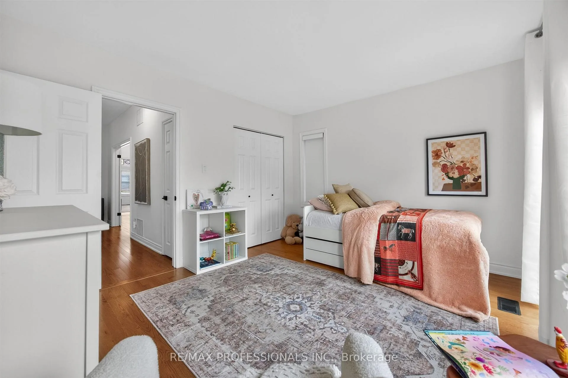 Photo 26 of 12 1/2 Melbourne Avenue, Toronto, South Parkdale — HOMEH