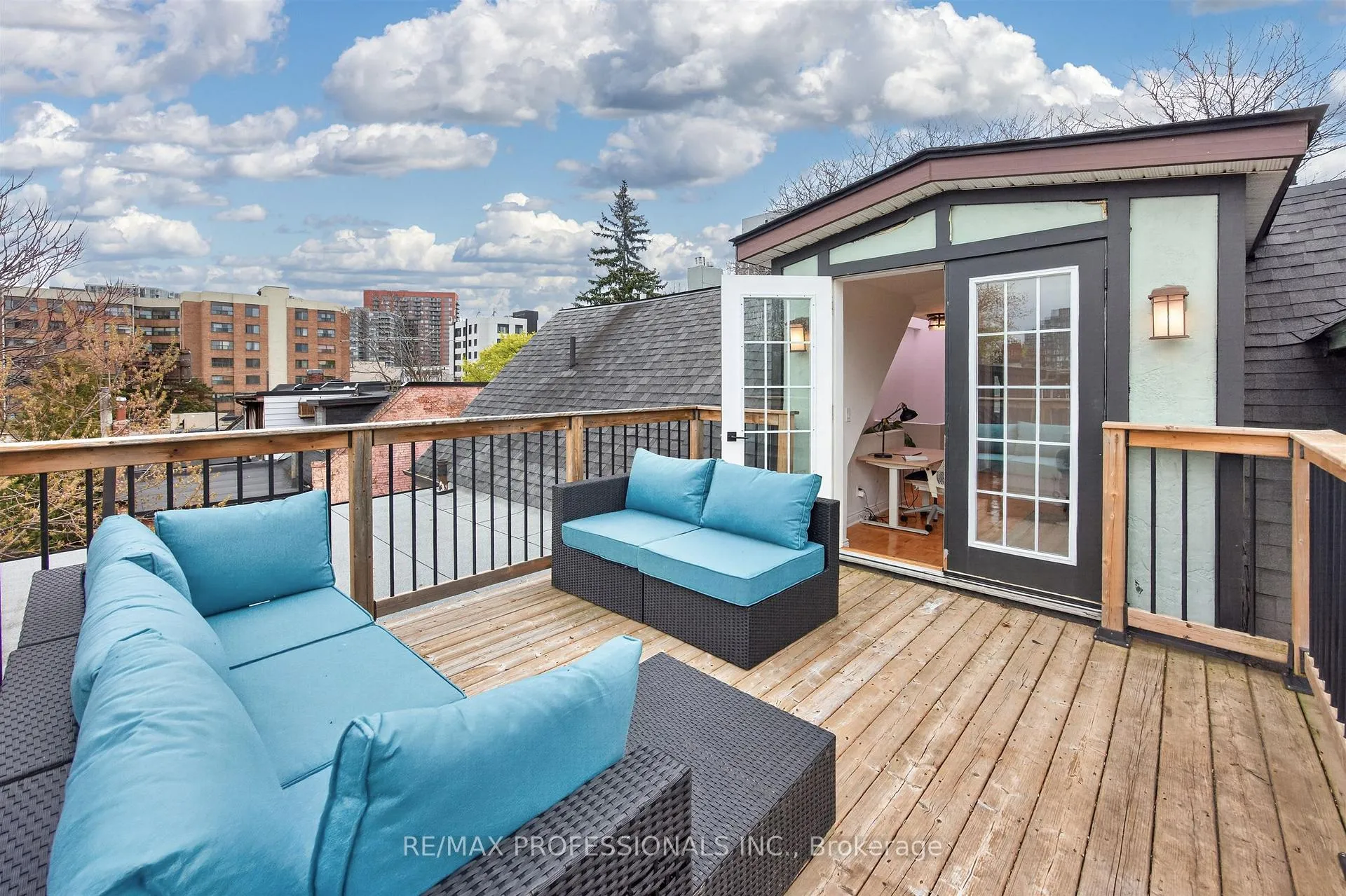 Photo 31 of 12 1/2 Melbourne Avenue, Toronto, South Parkdale — HOMEH