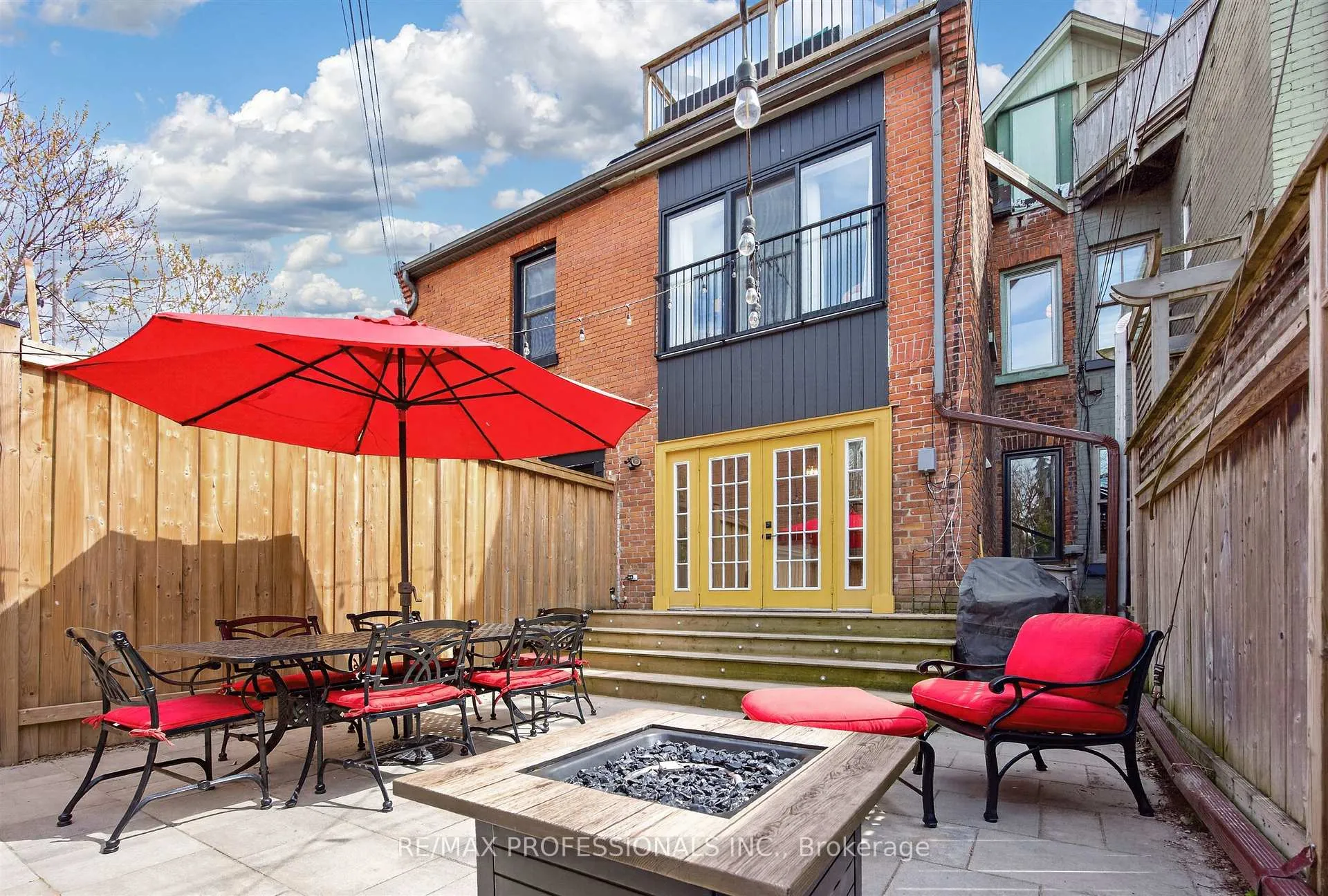 Photo 36 of 12 1/2 Melbourne Avenue, Toronto, South Parkdale — HOMEH
