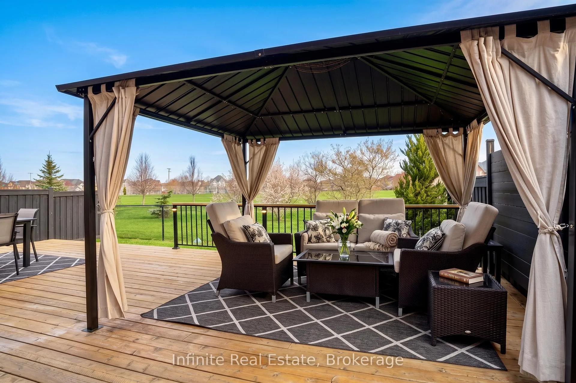 Photo 2 of 44 Fawnridge Road, Caledon, Rural Caledon — HOMEH