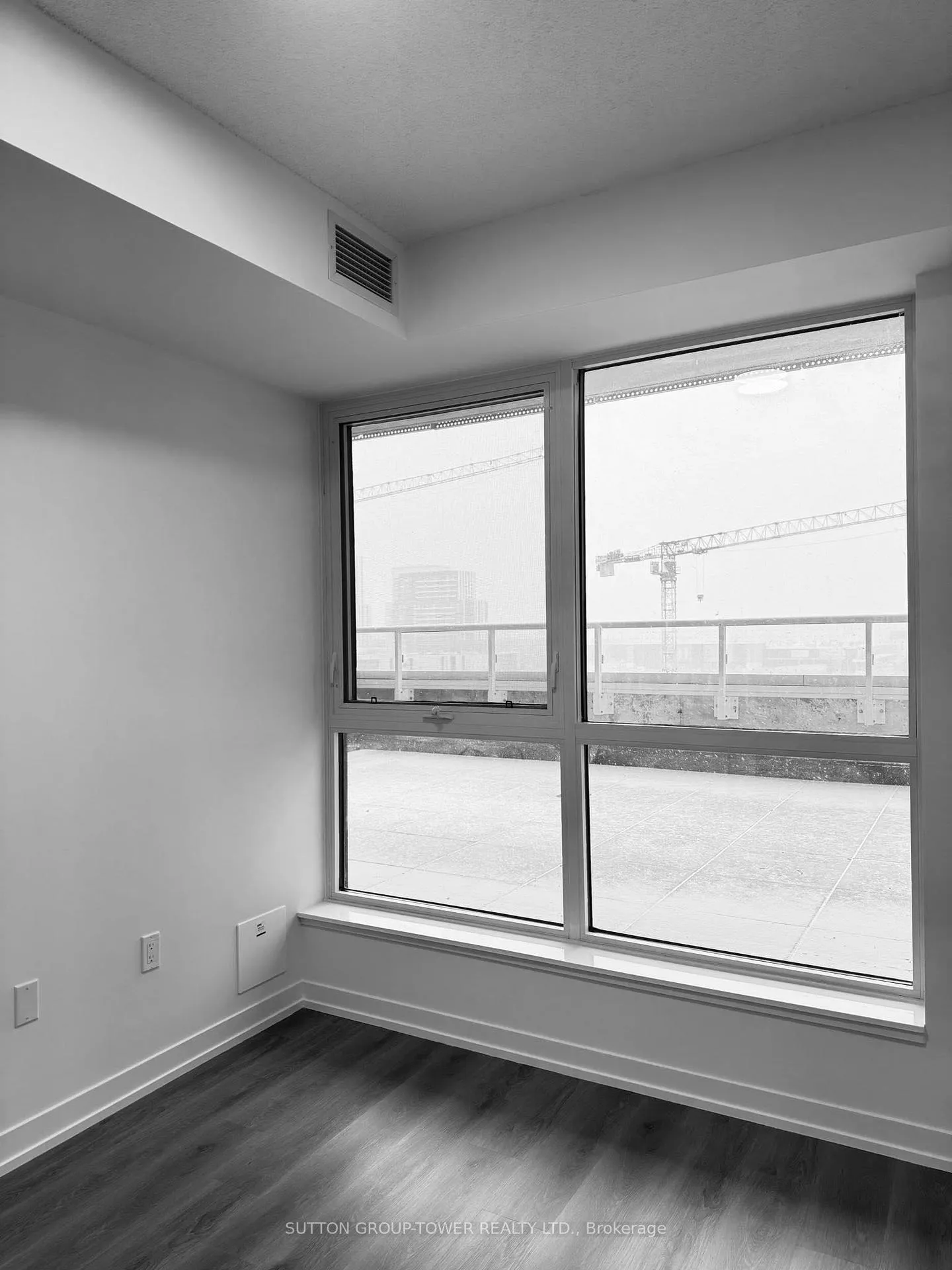 Photo 8 of Unit 503, 225 Commerce Street, Vaughan, Vaughan Corporate Centre — HOMEH