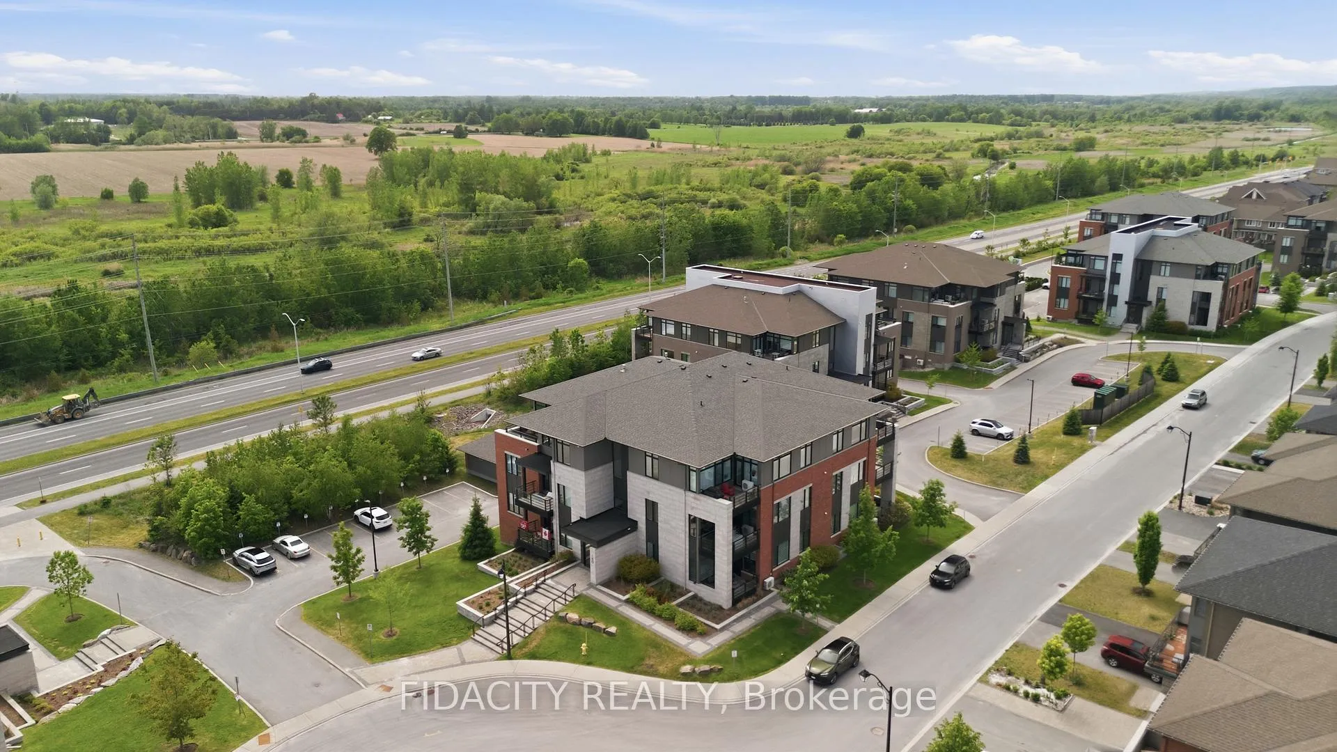 Photo 2 of Unit 301, 180 Boundstone Way, Ottawa, Kanata - Kanata Lakes/Heritage Hills — HOMEH