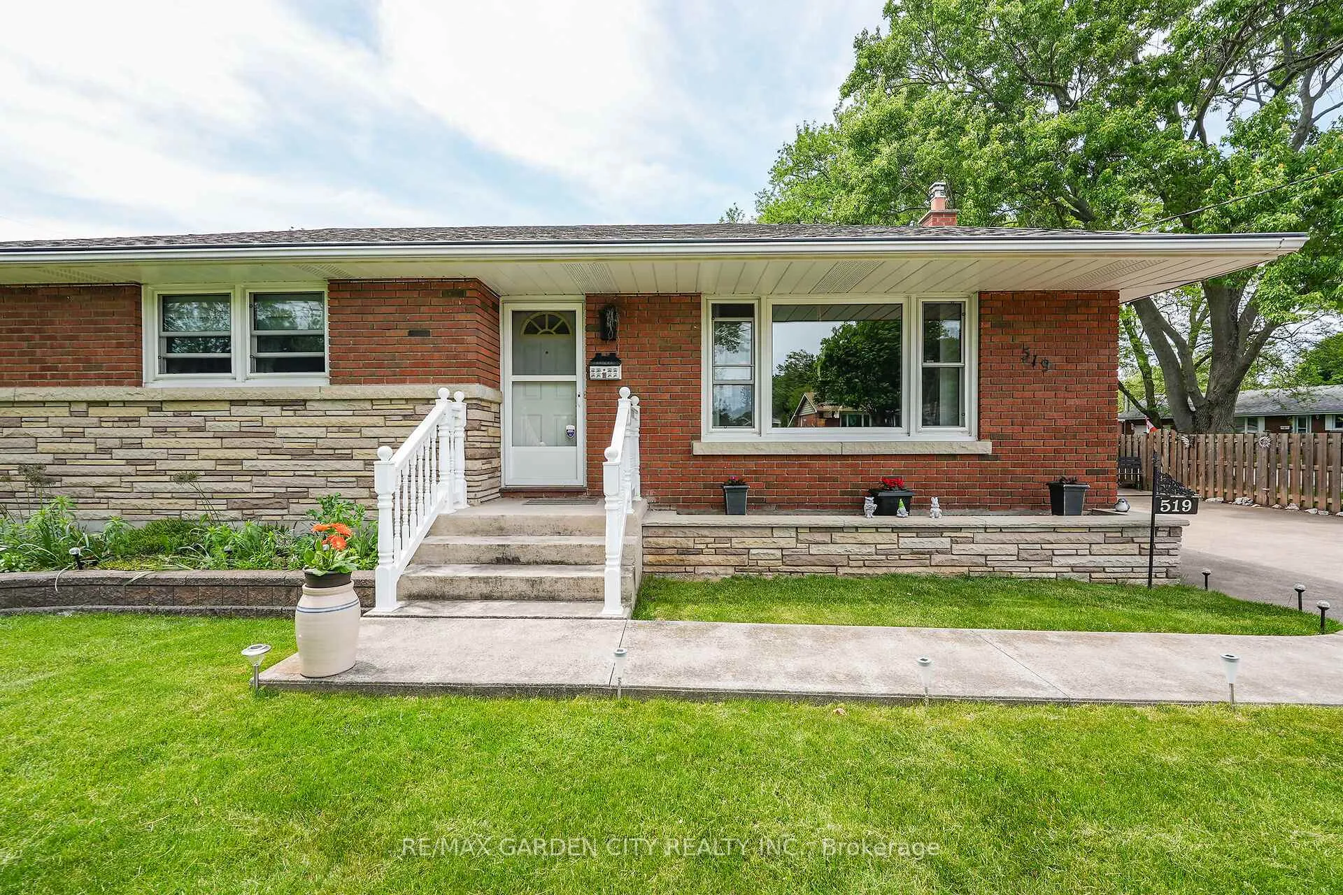 Photo 4 of 519 Bunting Road, St. Catharines, Bunting/Linwell — HOMEH