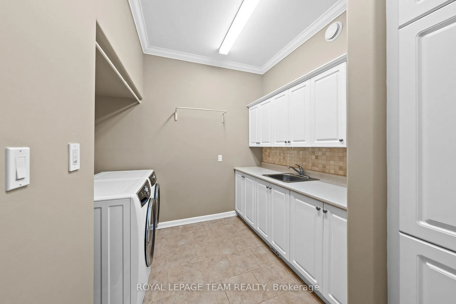Photo 30 of 6152 Knights Drive, Ottawa, Manotick East to Manotick Station — HOMEH