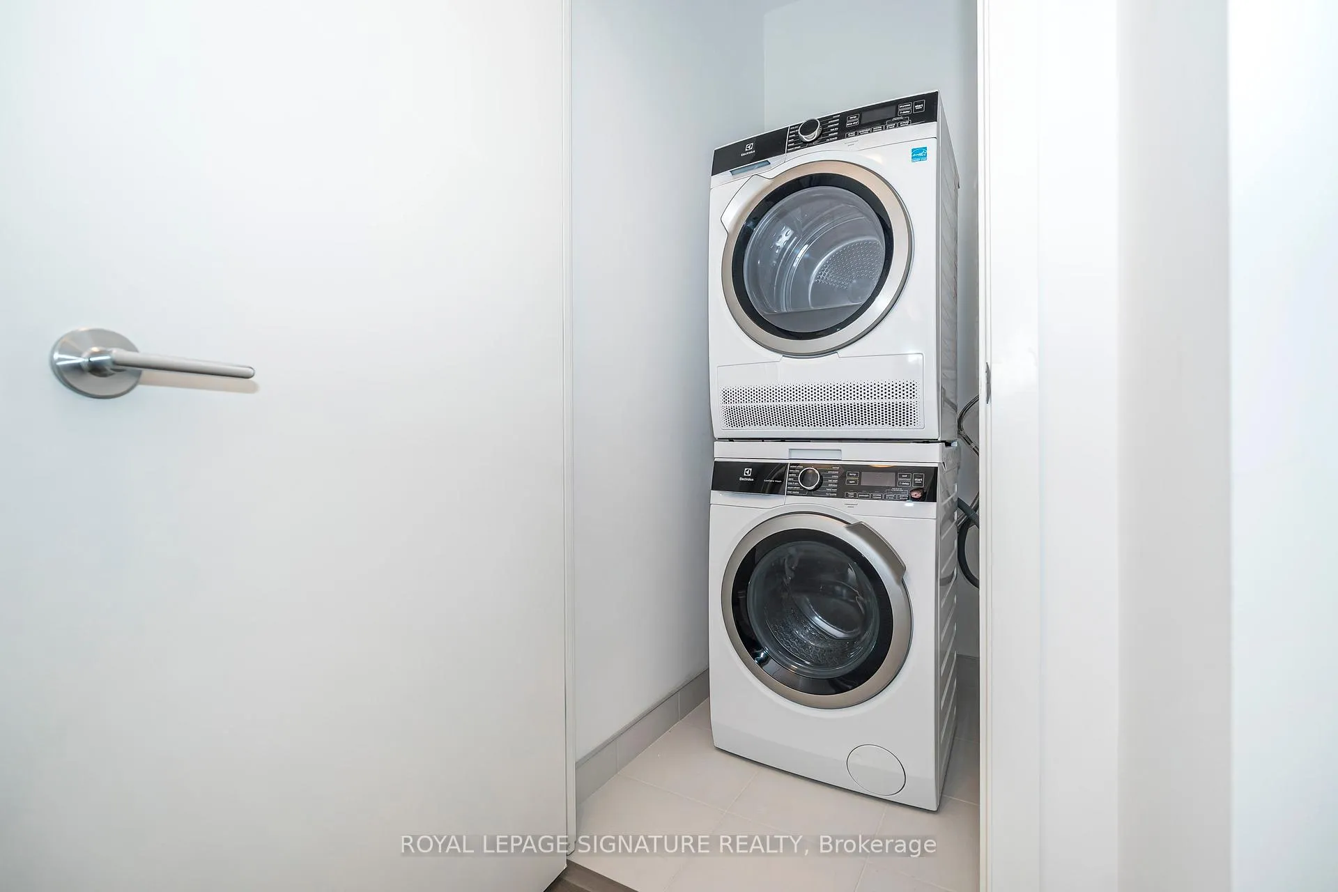 Photo 13 of Unit 815, 7439 Kingston Road, Scarborough, Rouge — HOMEH