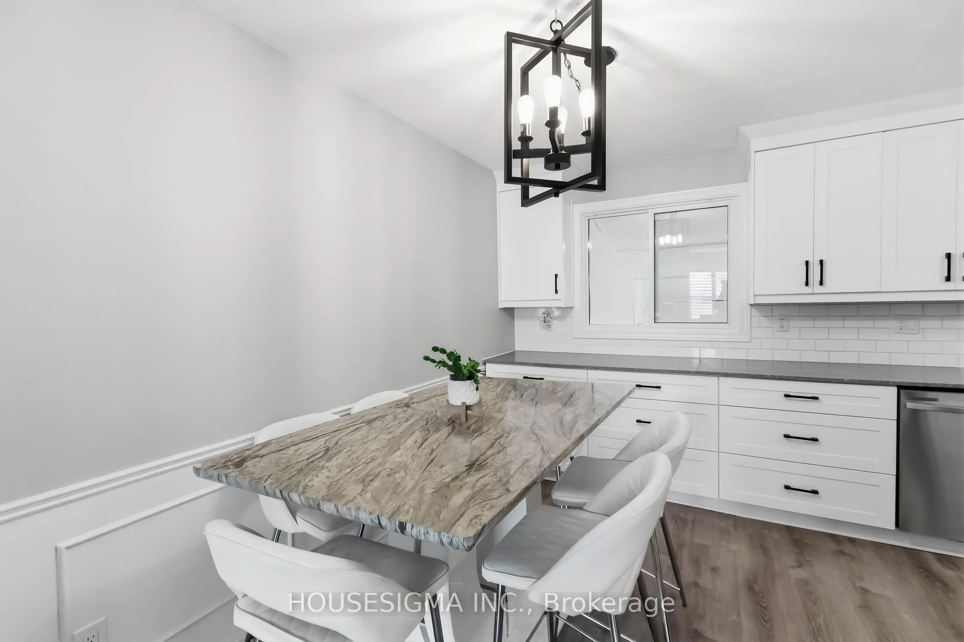 Photo 10 of 861 Dearness Drive, London, South Y — HOMEH
