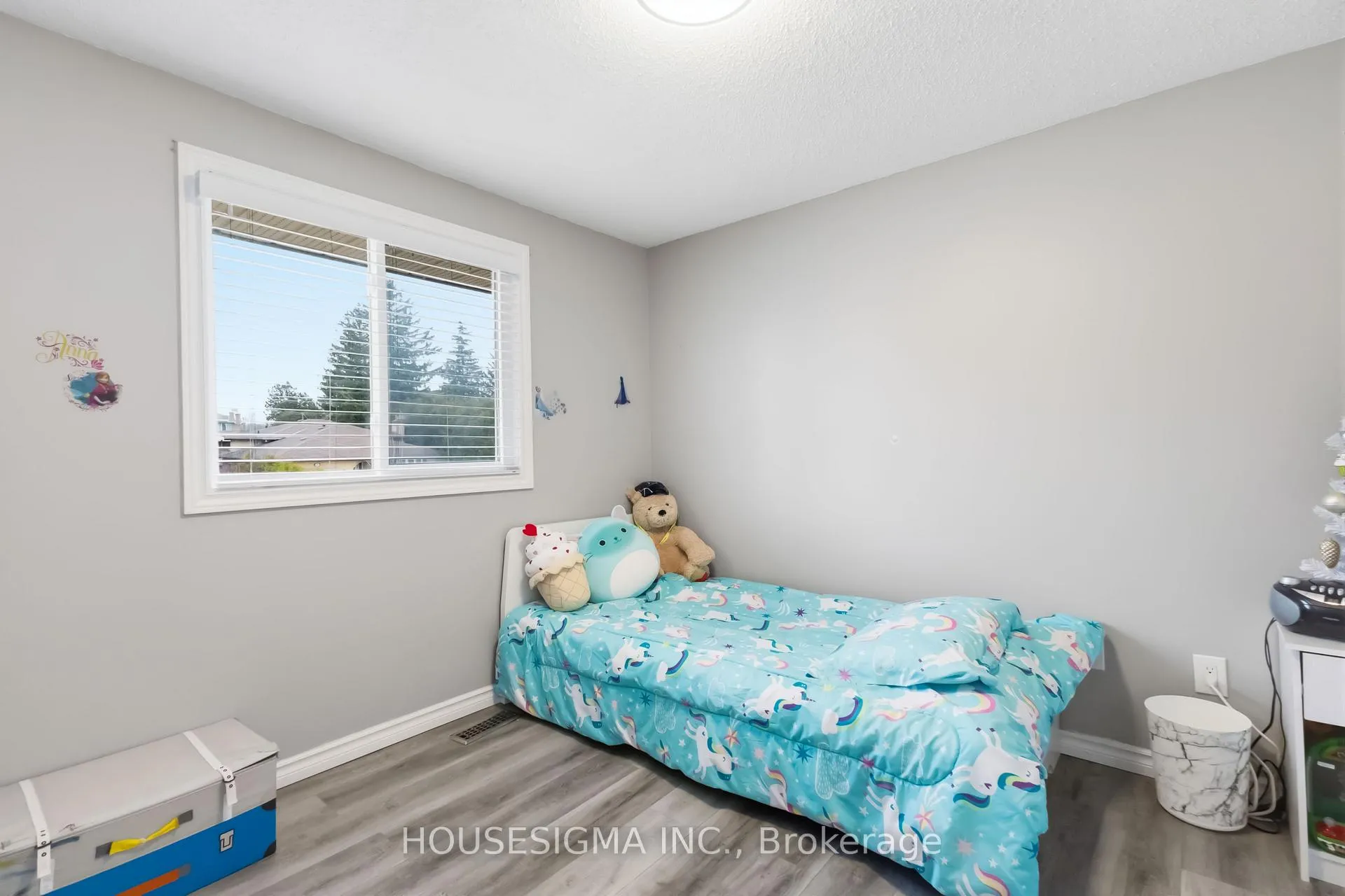 Photo 19 of 861 Dearness Drive, London, South Y — HOMEH