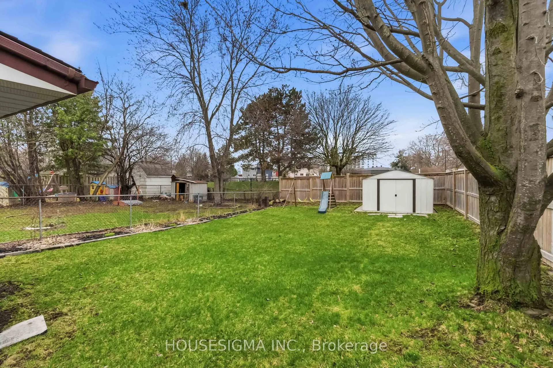 Photo 31 of 861 Dearness Drive, London, South Y — HOMEH