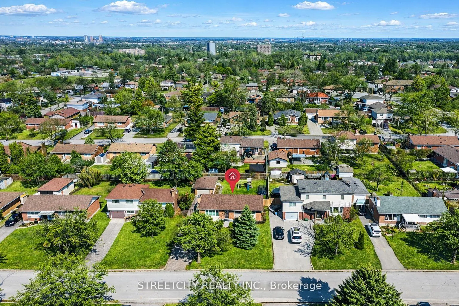 Photo 41 of 306 Burlington Crescent, London, South J — HOMEH