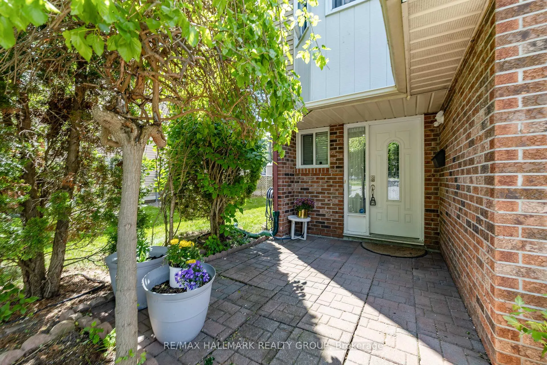 Photo 4 of 6931 Du Bois Avenue, Ottawa, Convent Glen North — HOMEH