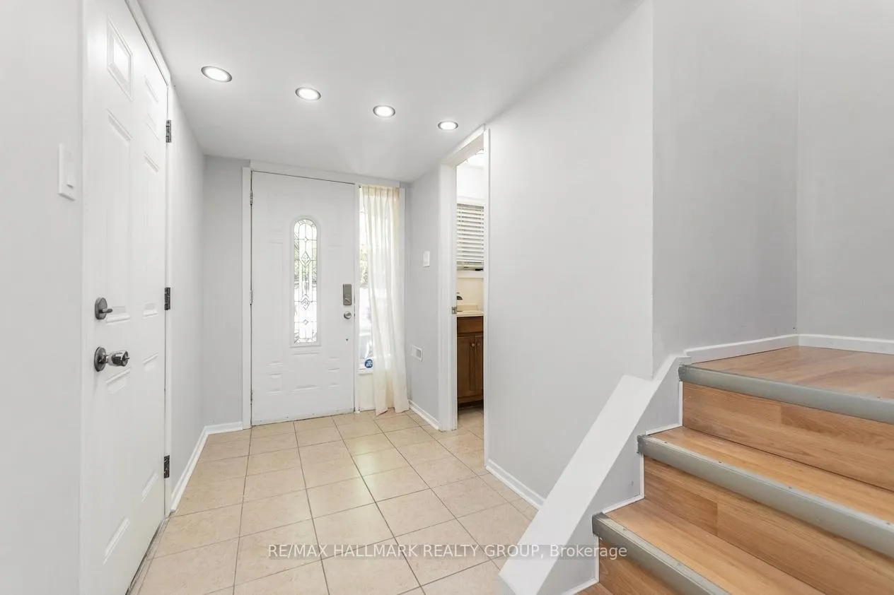 Photo 5 of 6931 Du Bois Avenue, Ottawa, Convent Glen North — HOMEH