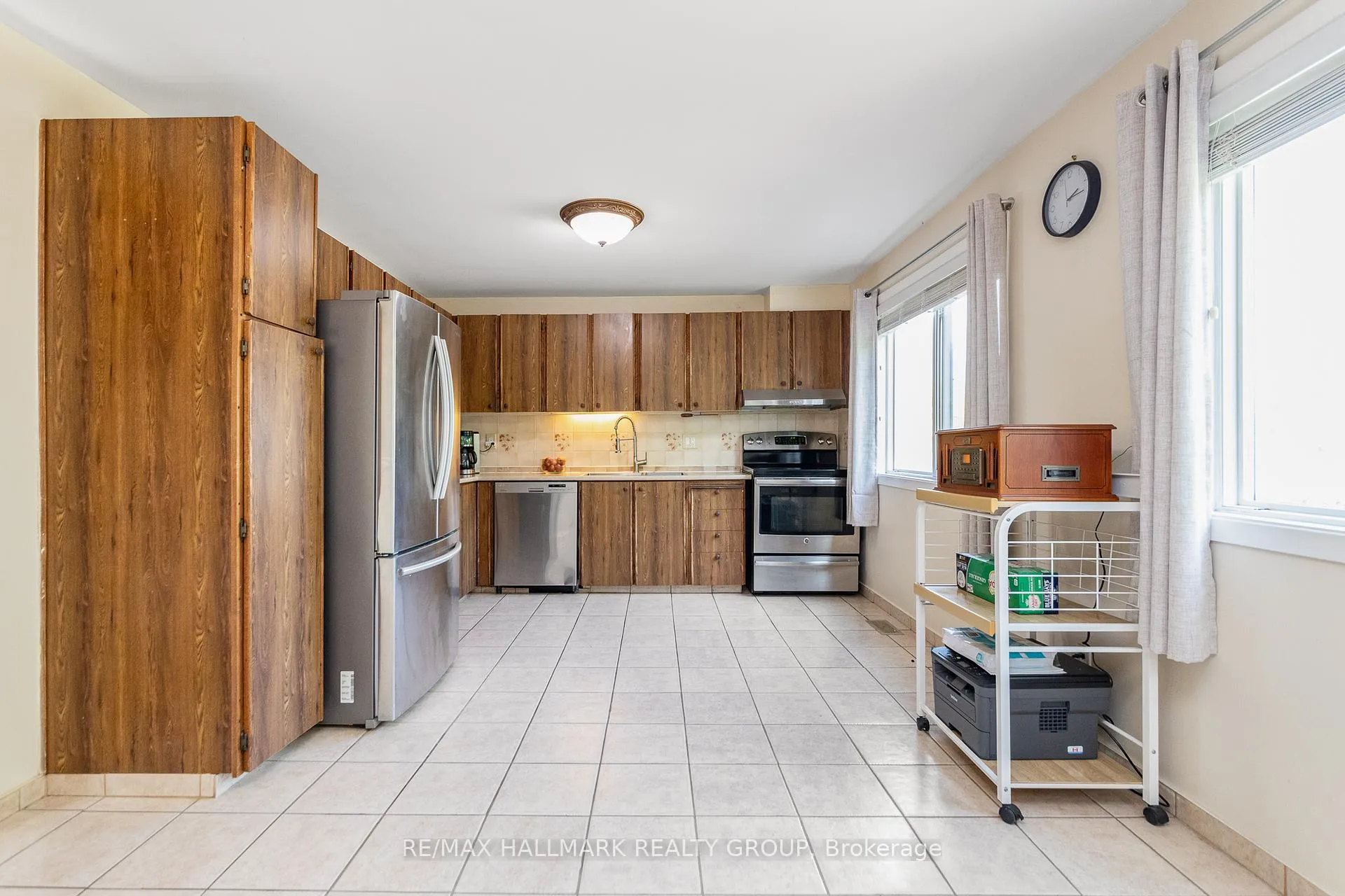 Photo 14 of 6931 Du Bois Avenue, Ottawa, Convent Glen North — HOMEH
