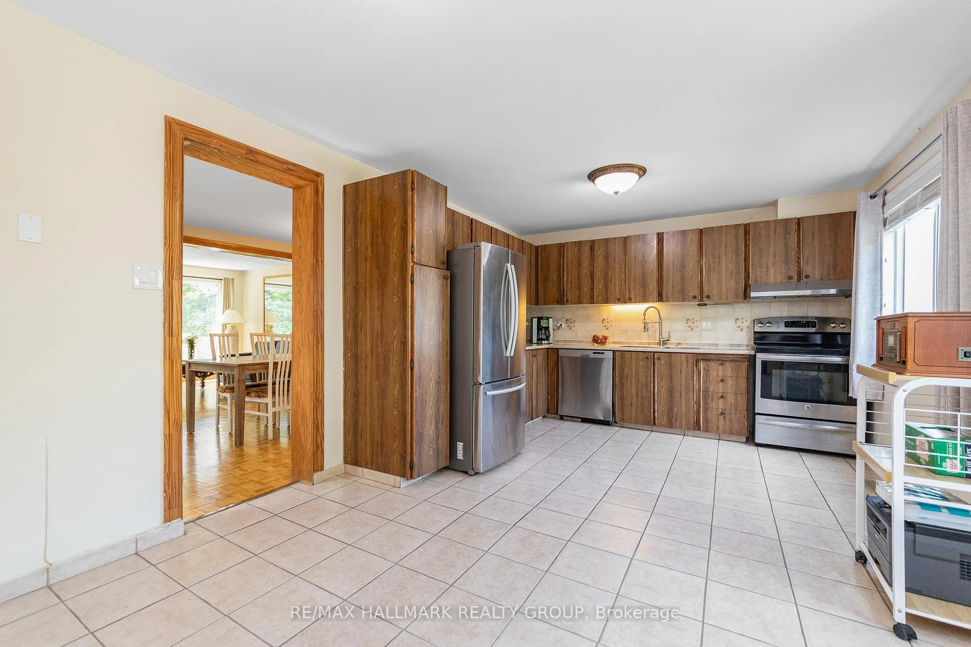 Photo 15 of 6931 Du Bois Avenue, Ottawa, Convent Glen North — HOMEH