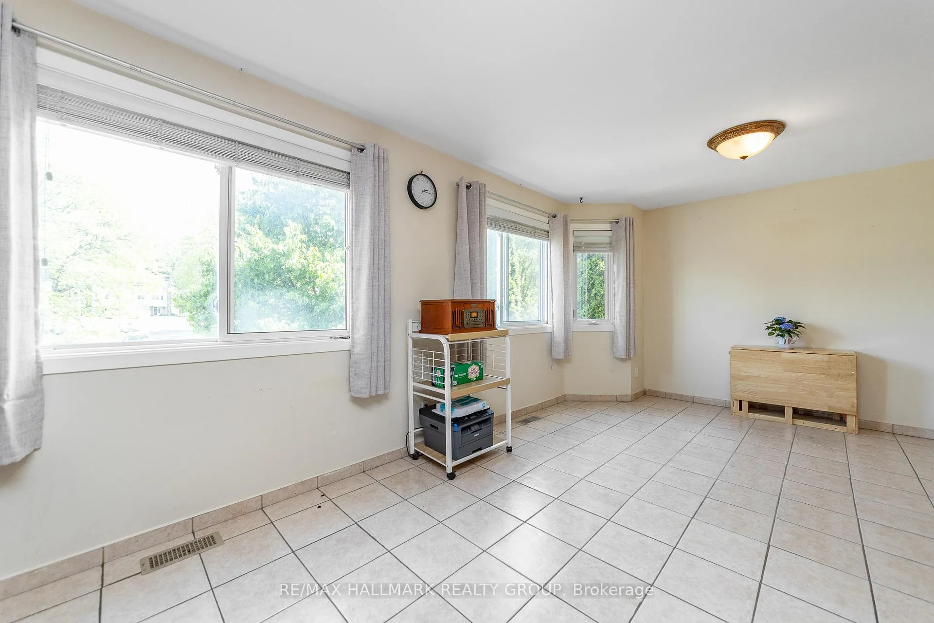 Photo 18 of 6931 Du Bois Avenue, Ottawa, Convent Glen North — HOMEH