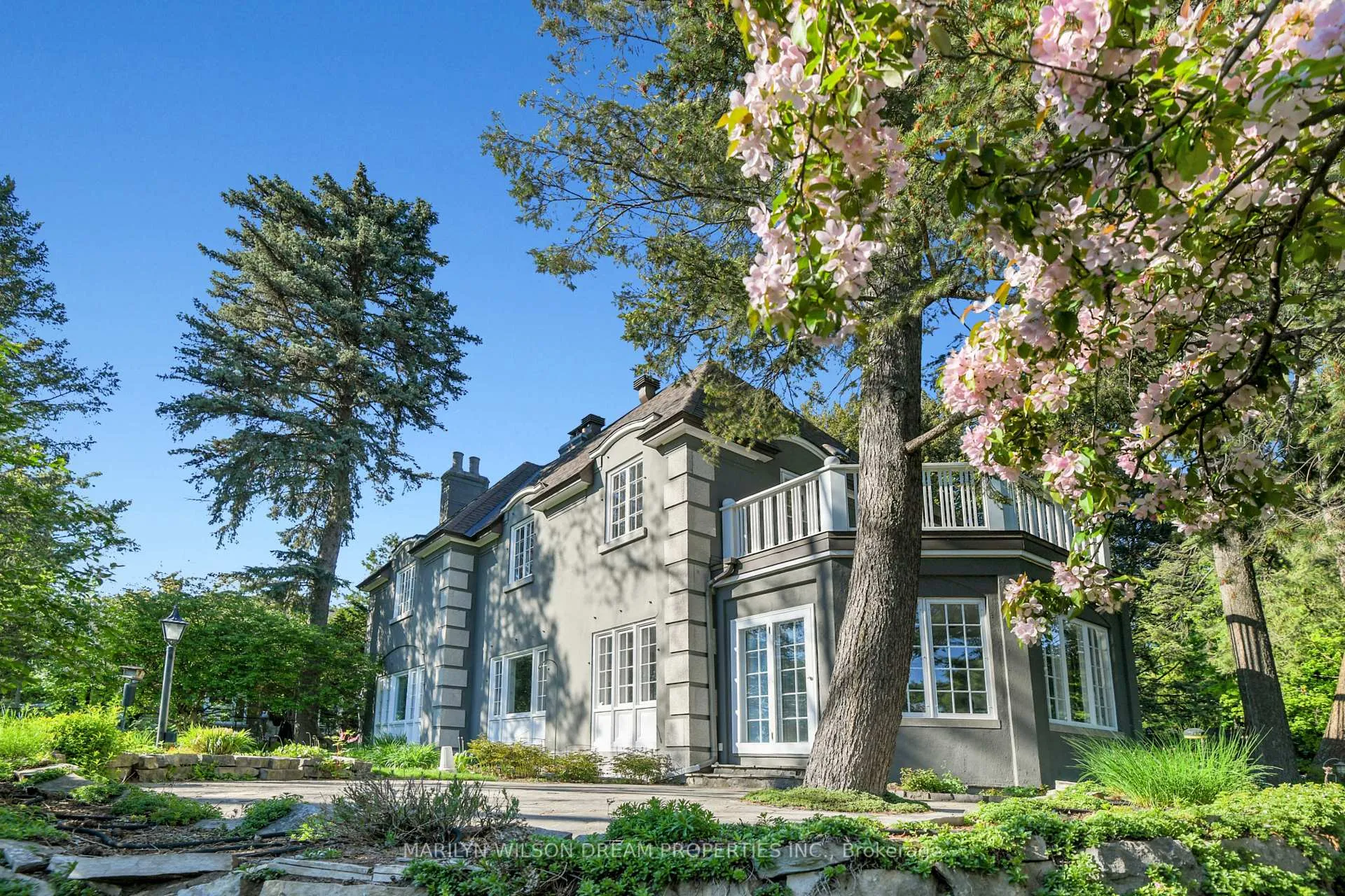 Photo 9 of 2 Lakeview Terrace, Ottawa, Dows Lake — HOMEH