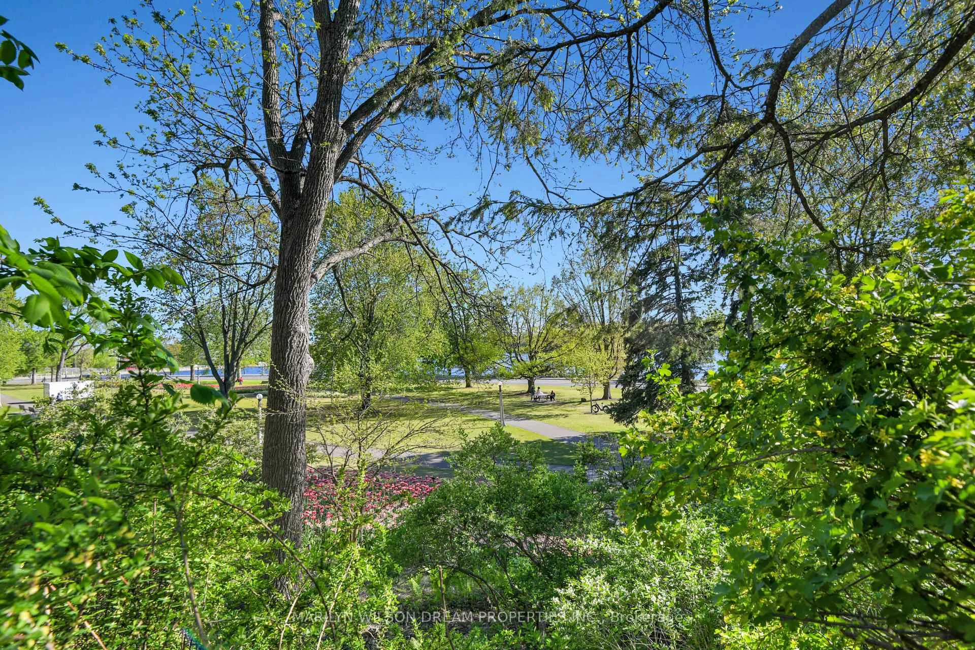 Photo 11 of 2 Lakeview Terrace, Ottawa, Dows Lake — HOMEH