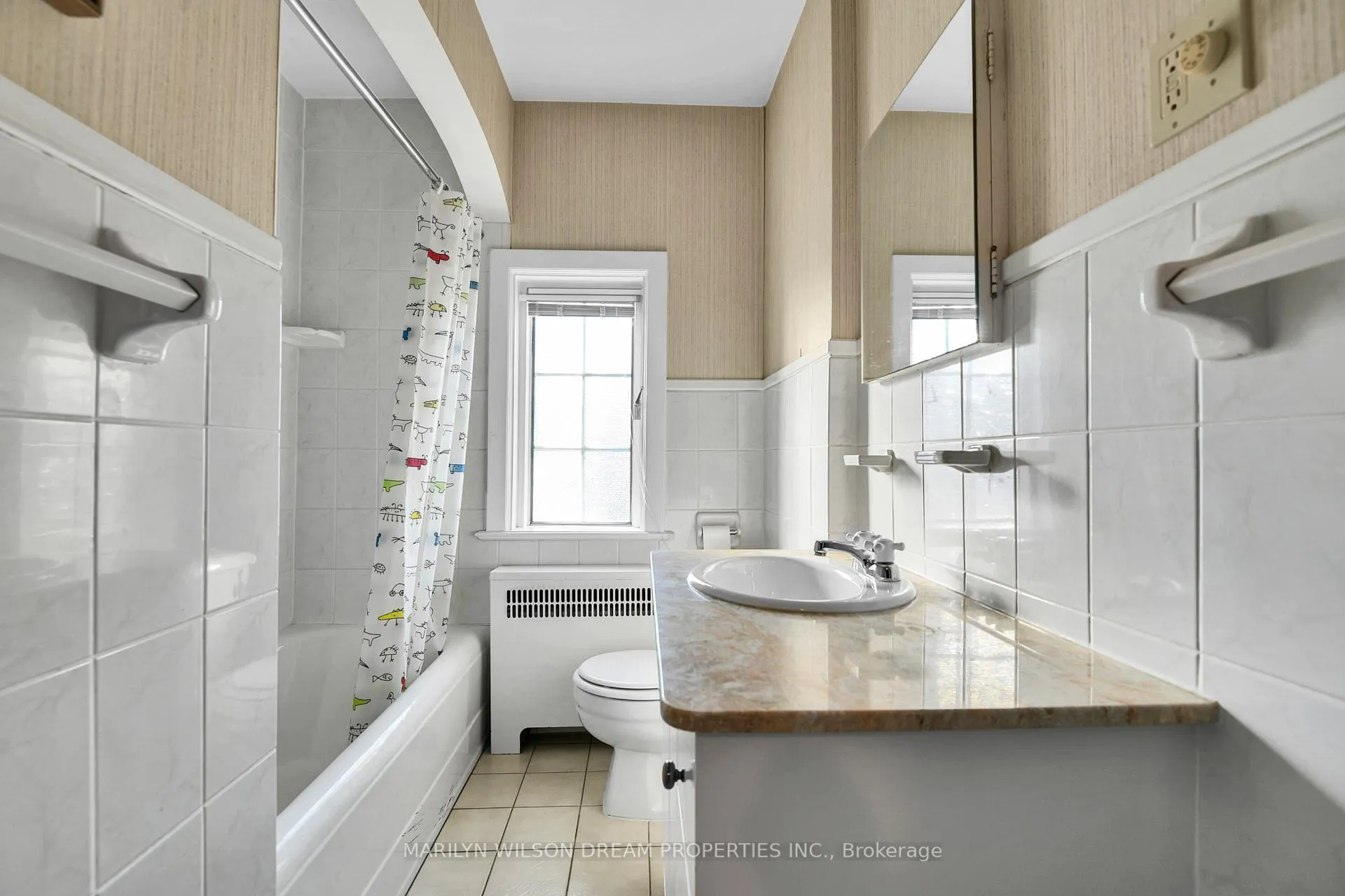 Photo 32 of 2 Lakeview Terrace, Ottawa, Dows Lake — HOMEH