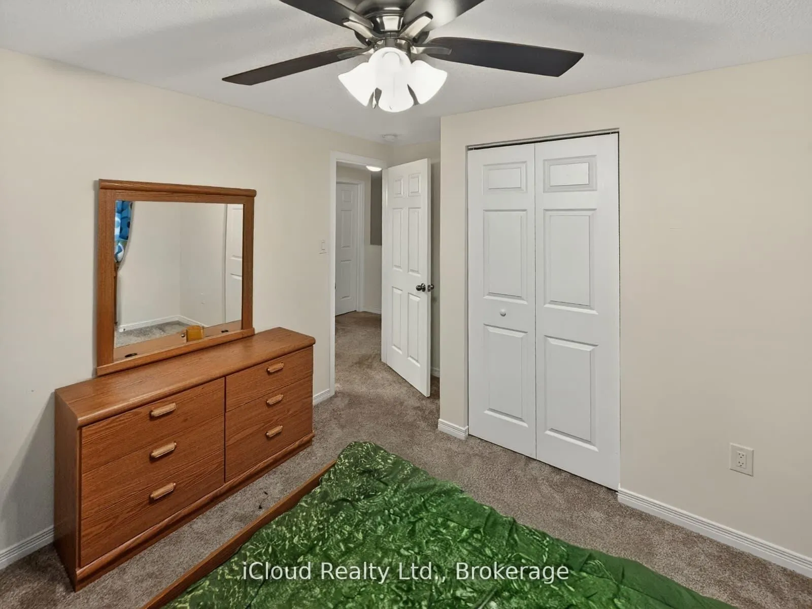 Photo 20 of 458 Misty Crescent, Kitchener — HOMEH
