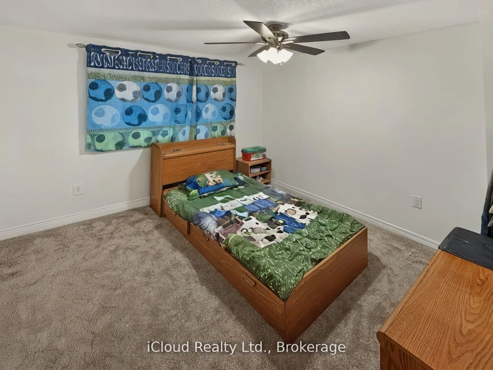 Photo 21 of 458 Misty Crescent, Kitchener — HOMEH