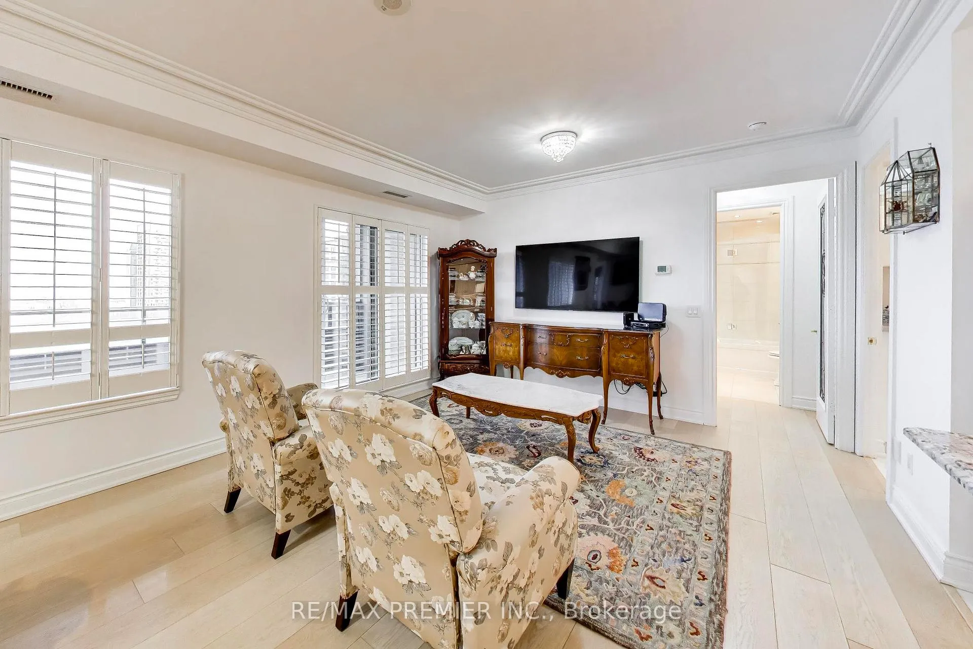 Photo 9 of Unit 1106, 9245 Jane Street, Vaughan, Maple — HOMEH