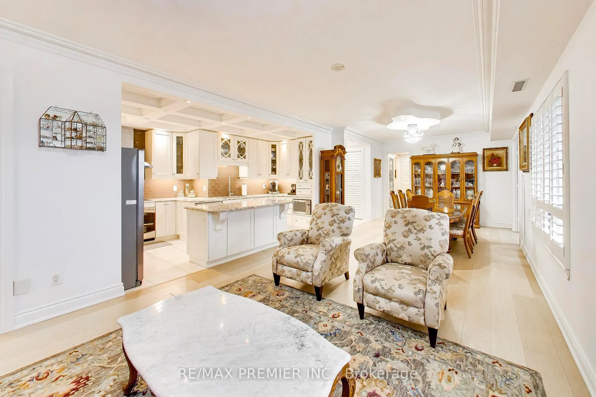 Photo 11 of Unit 1106, 9245 Jane Street, Vaughan, Maple — HOMEH