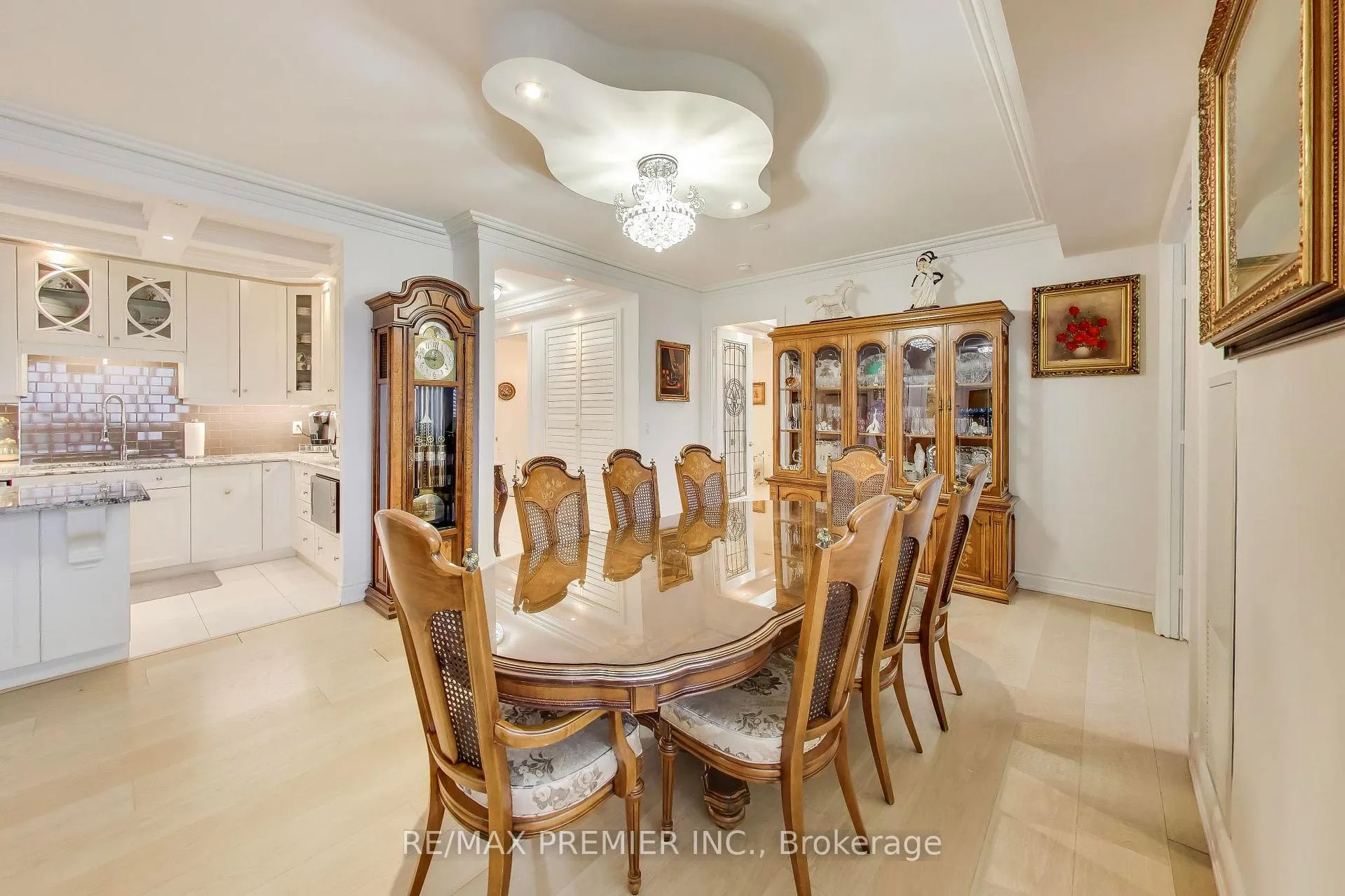 Photo 14 of Unit 1106, 9245 Jane Street, Vaughan, Maple — HOMEH