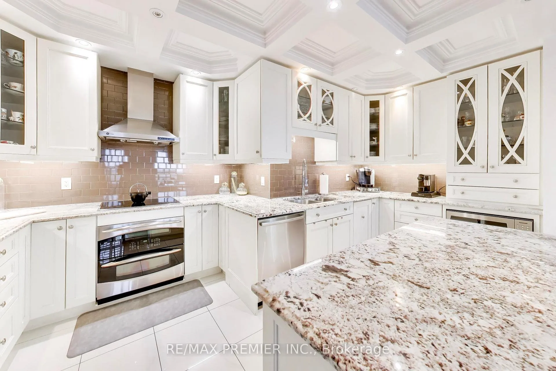 Photo 18 of Unit 1106, 9245 Jane Street, Vaughan, Maple — HOMEH